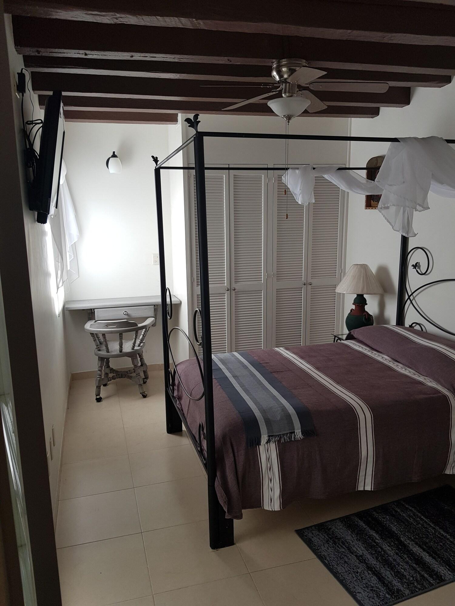 image-housing-carousel