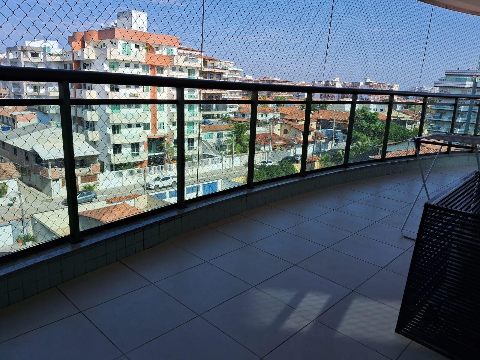 image-housing-carousel