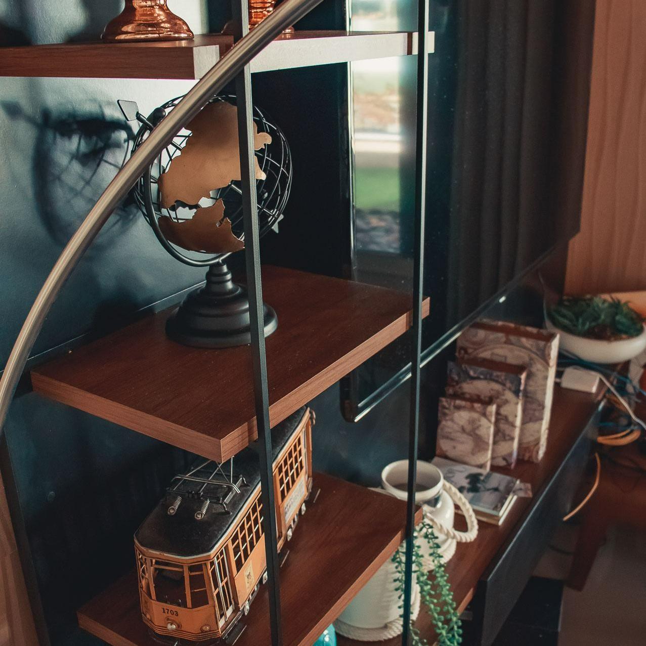 image-housing-carousel