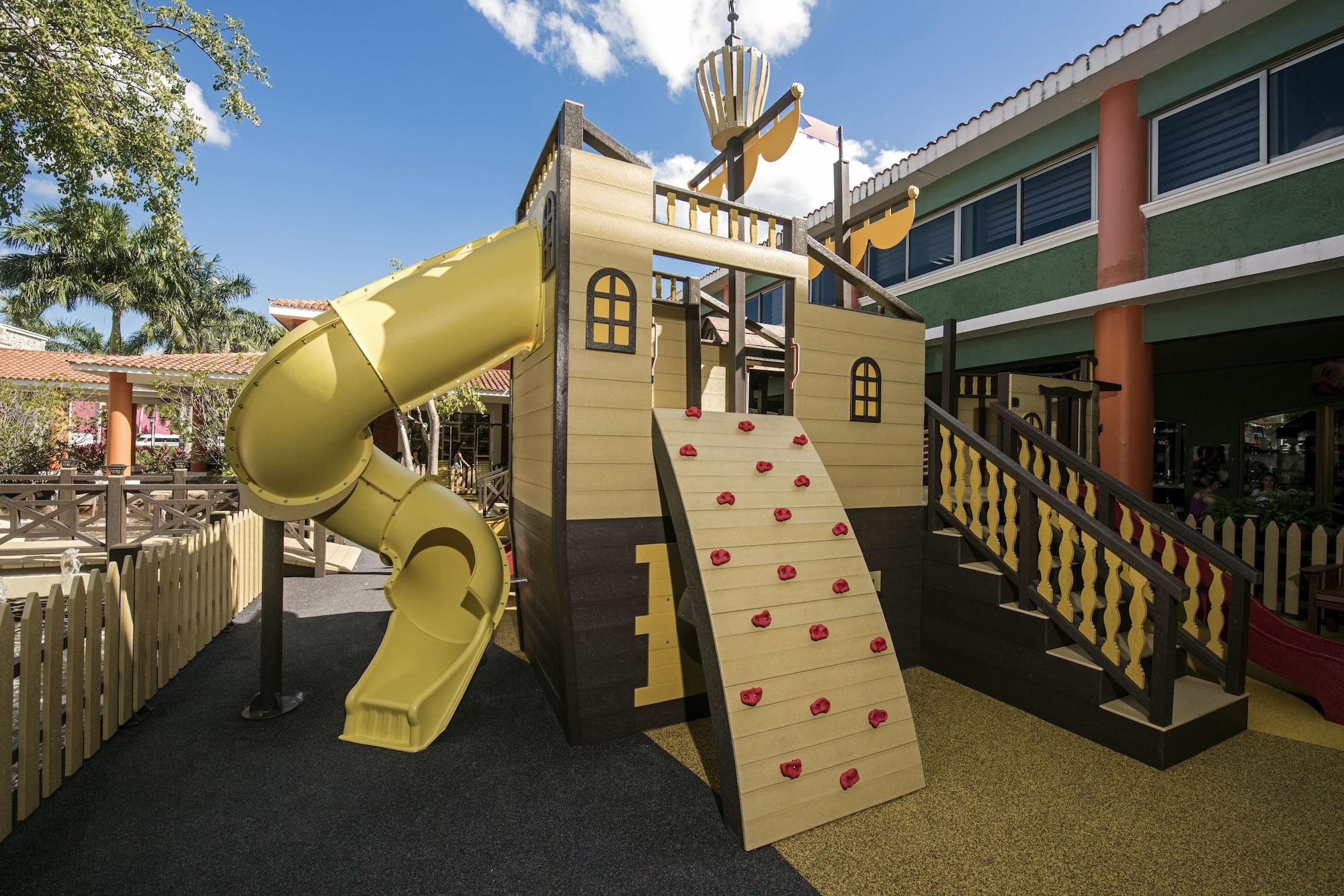 image-housing-carousel