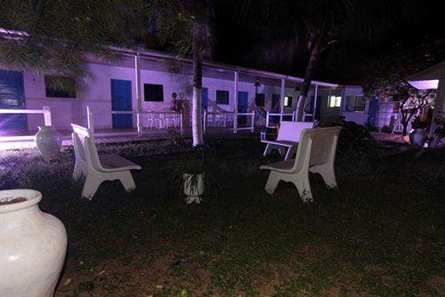 image-housing-carousel