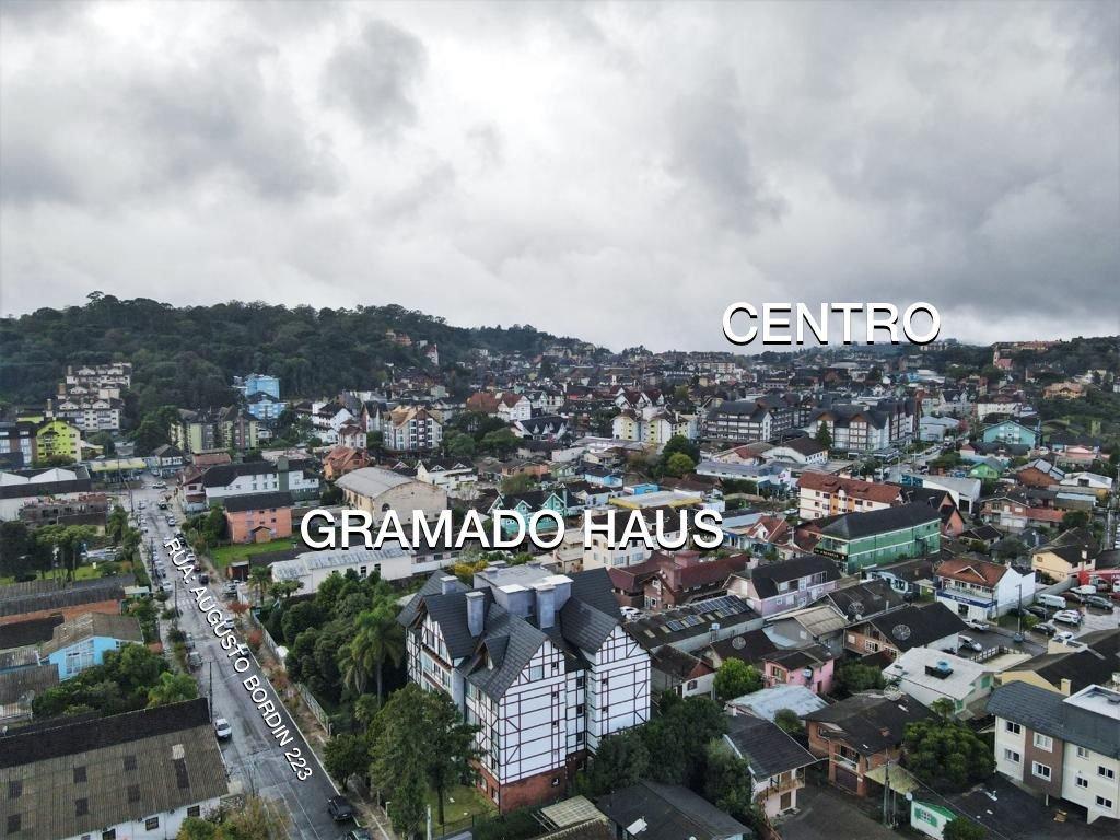 image-housing-carousel