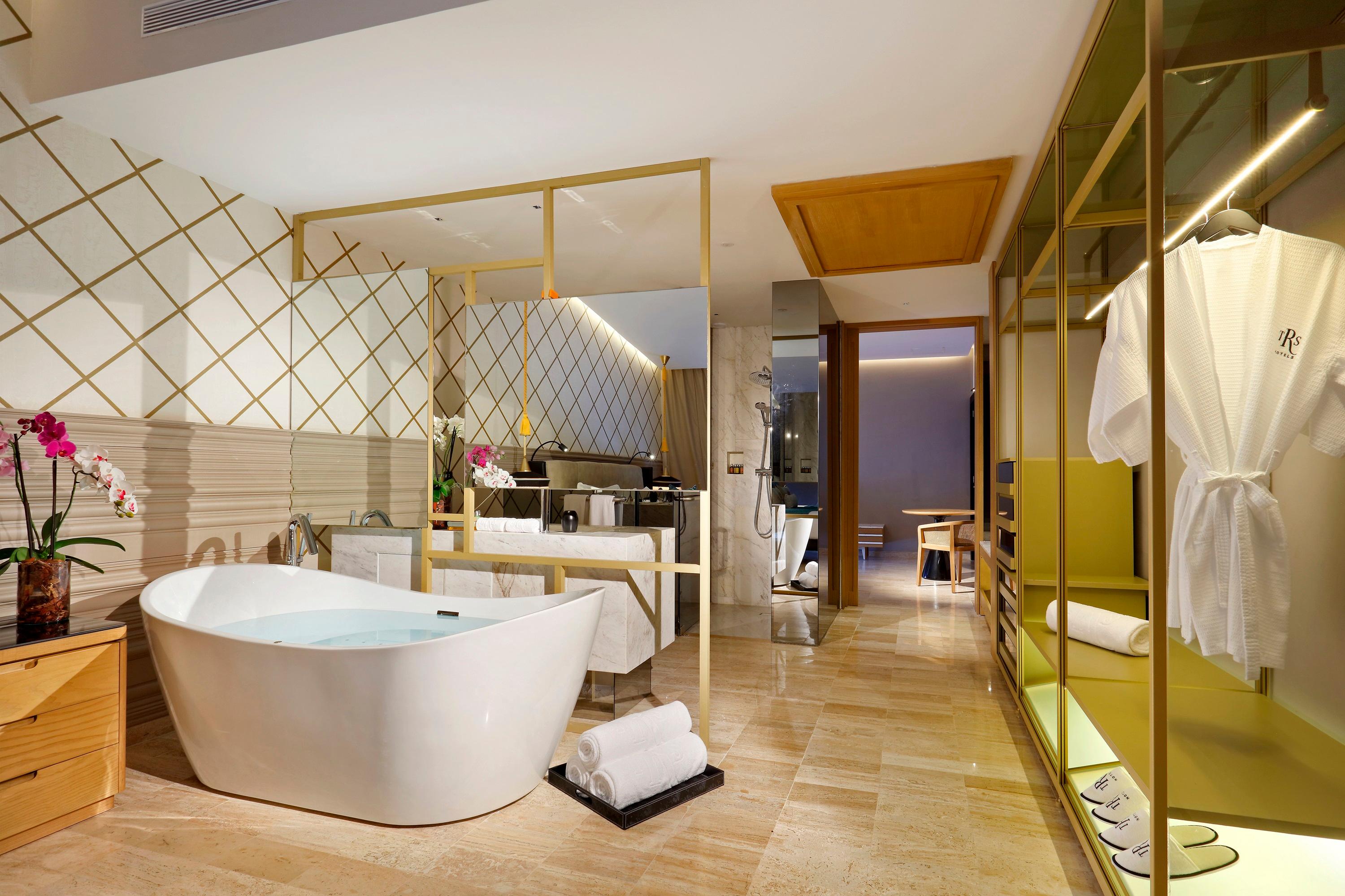 Suite Superior con Vista al Jardín