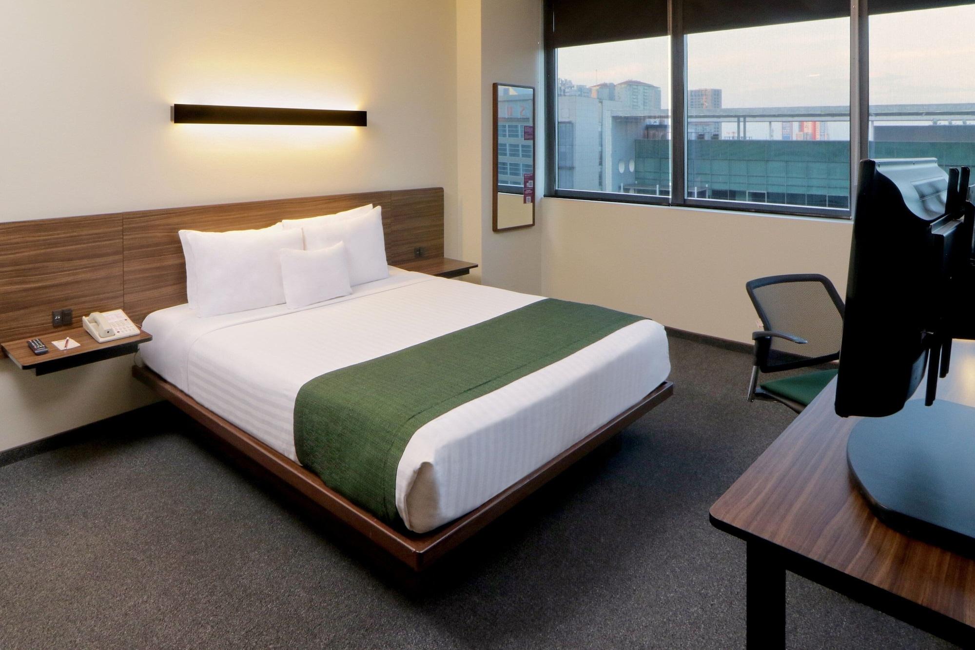 City Express Suites by Marriott Ciudad de México Santa Fe 6