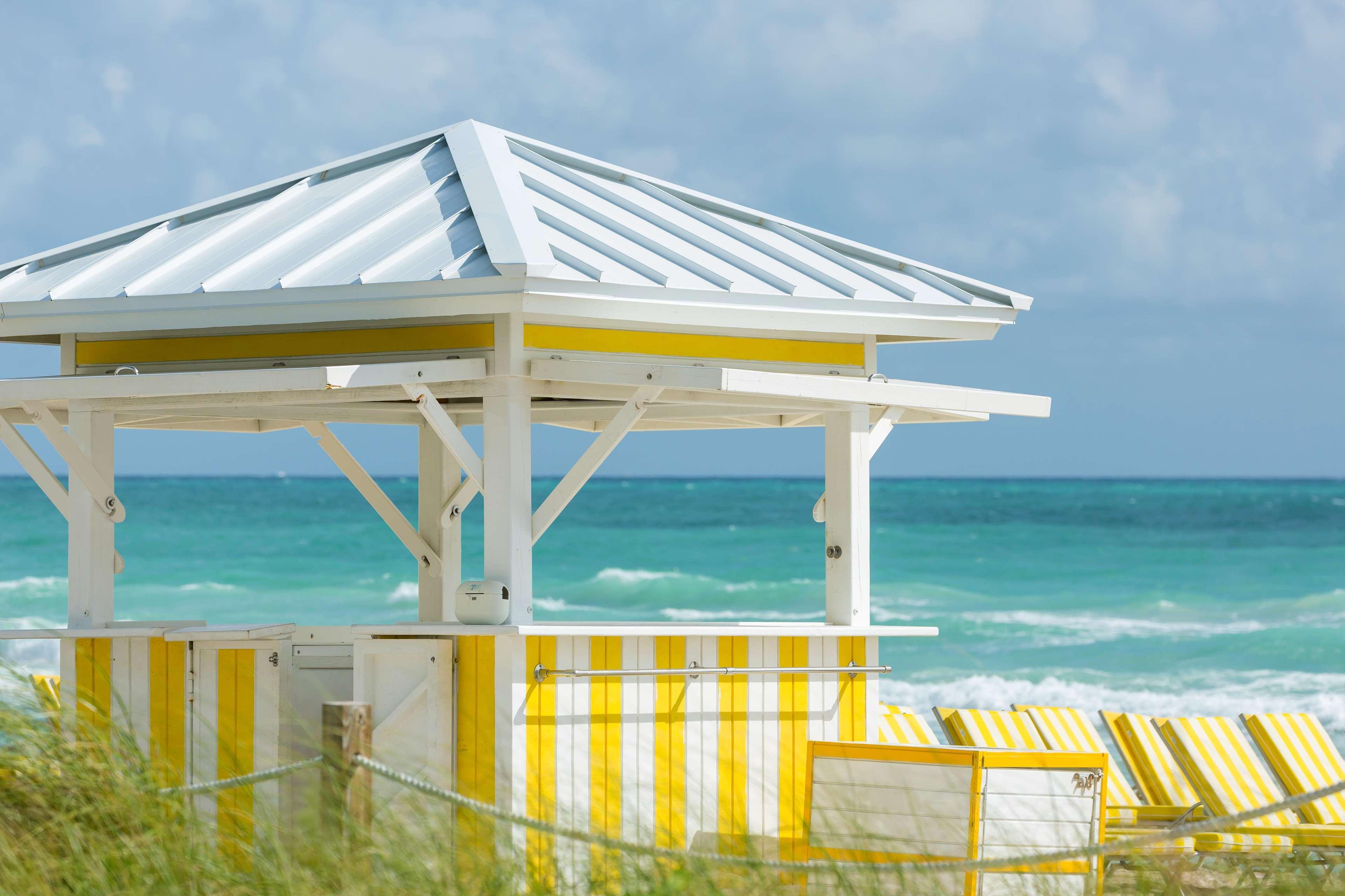 image-housing-carousel