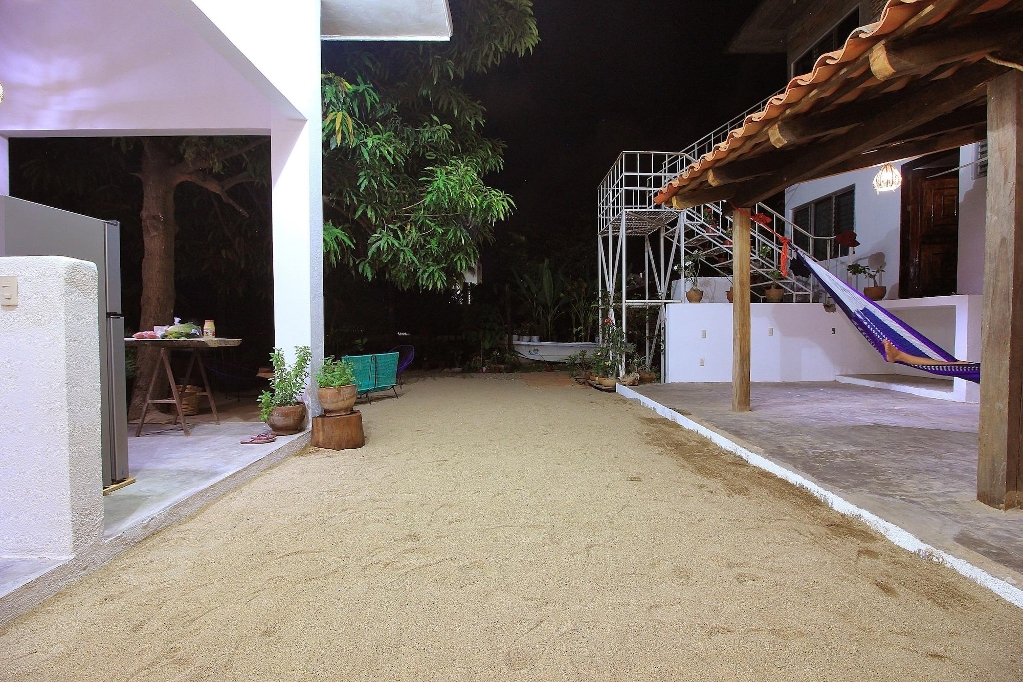 image-housing-carousel