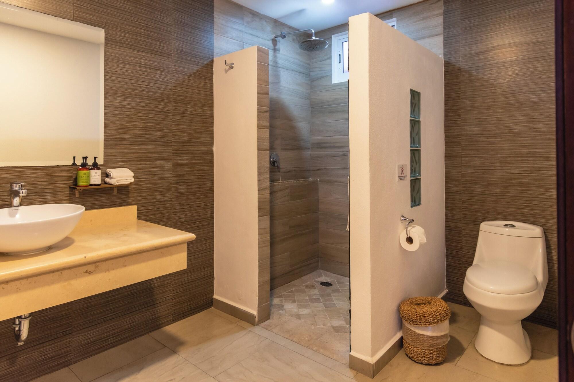 Suite estudio superior, vista al mar