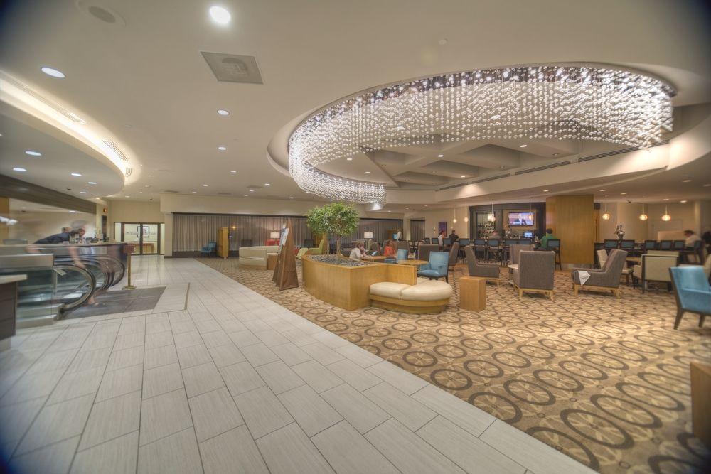 image-housing-carousel