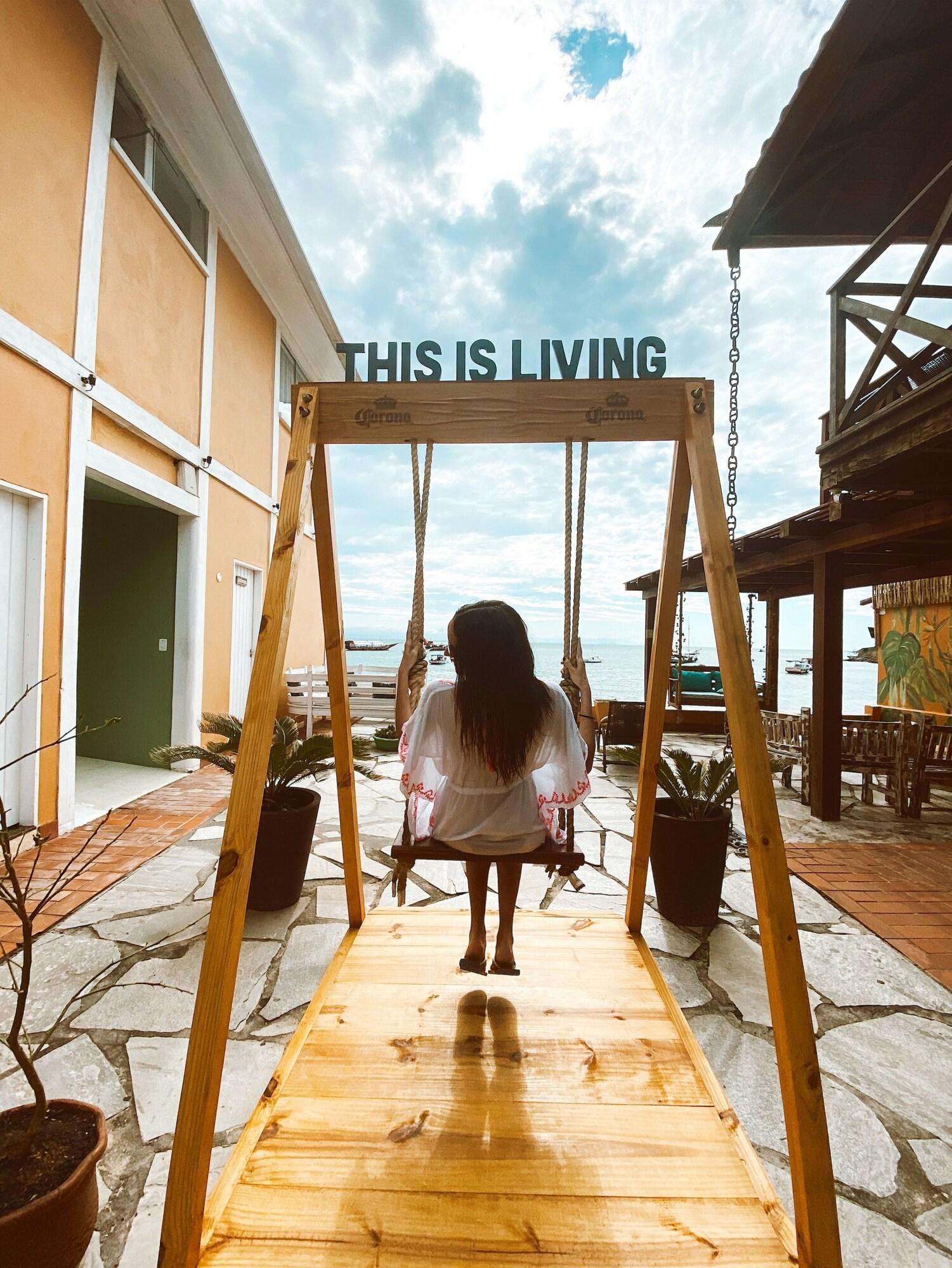 image-housing-carousel