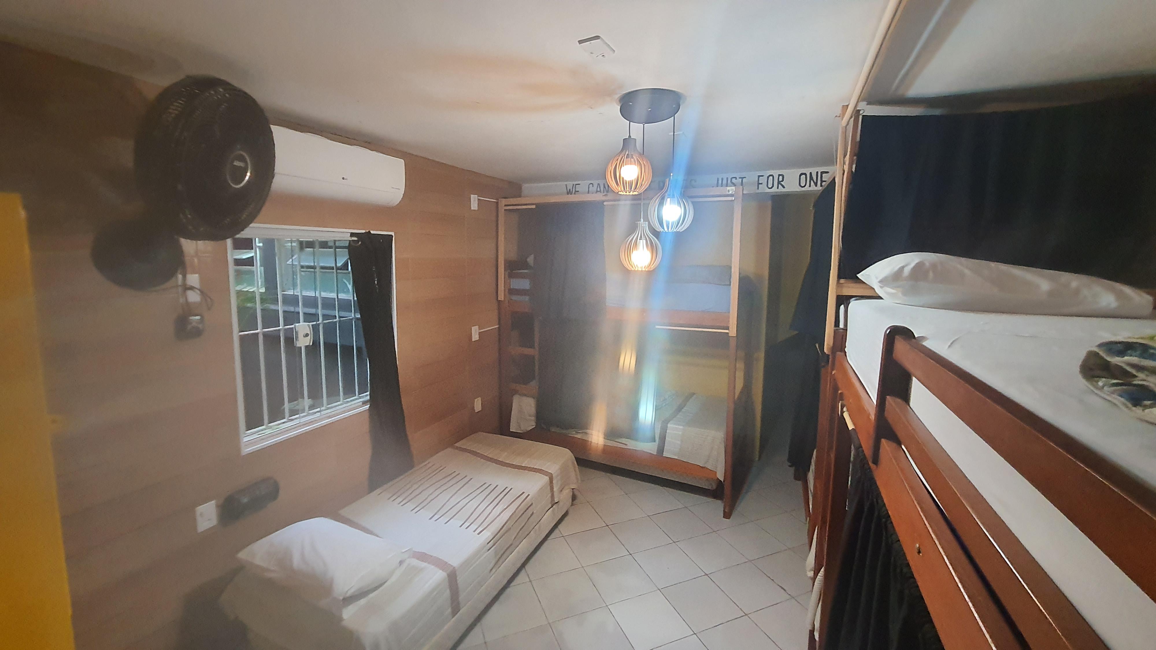 image-housing-carousel