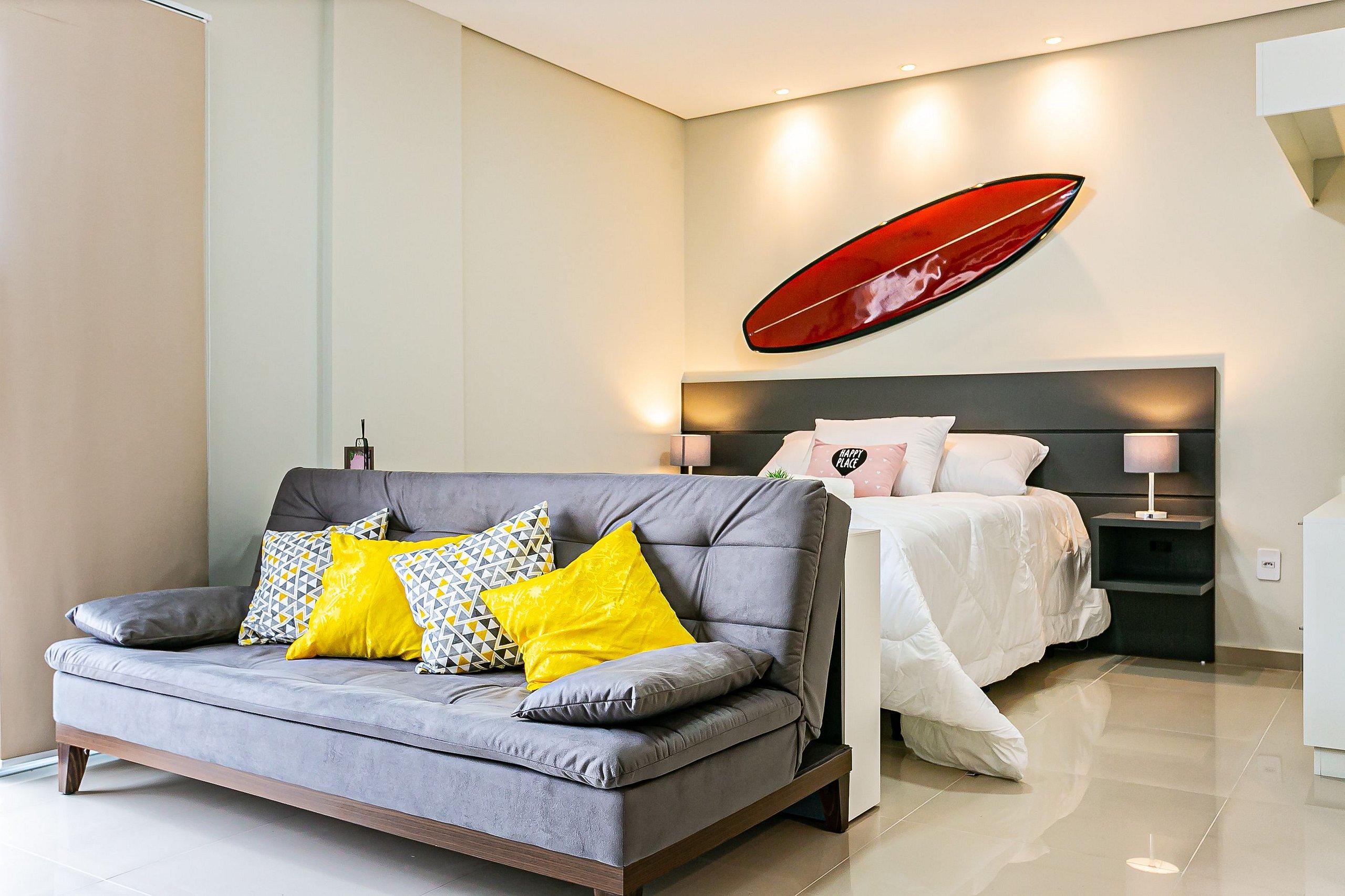 image-housing-carousel