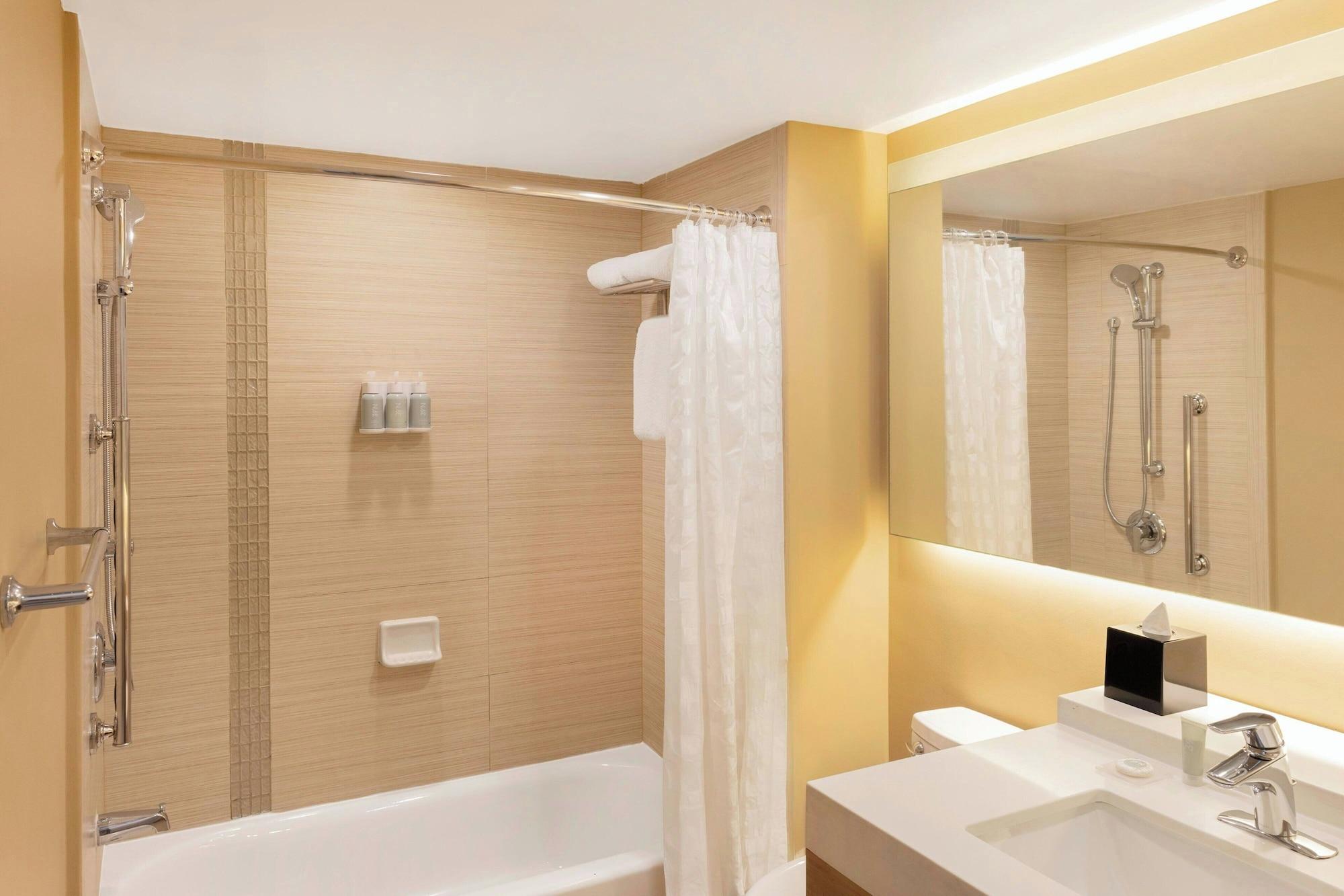 Habitación Deluxe, Varias camas, vista al campo de golf