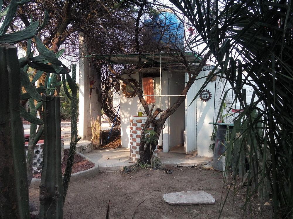 image-housing-carousel