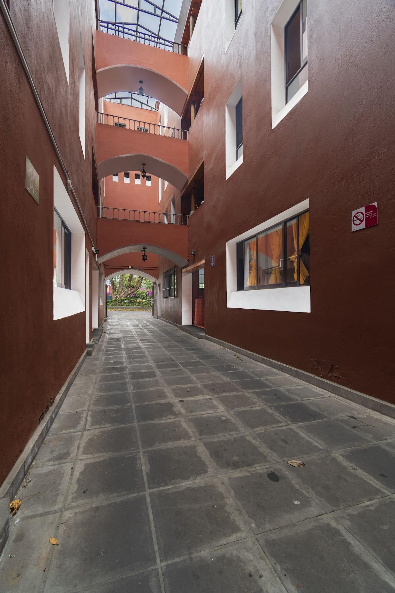 Meson Real Hotel & Suites 5