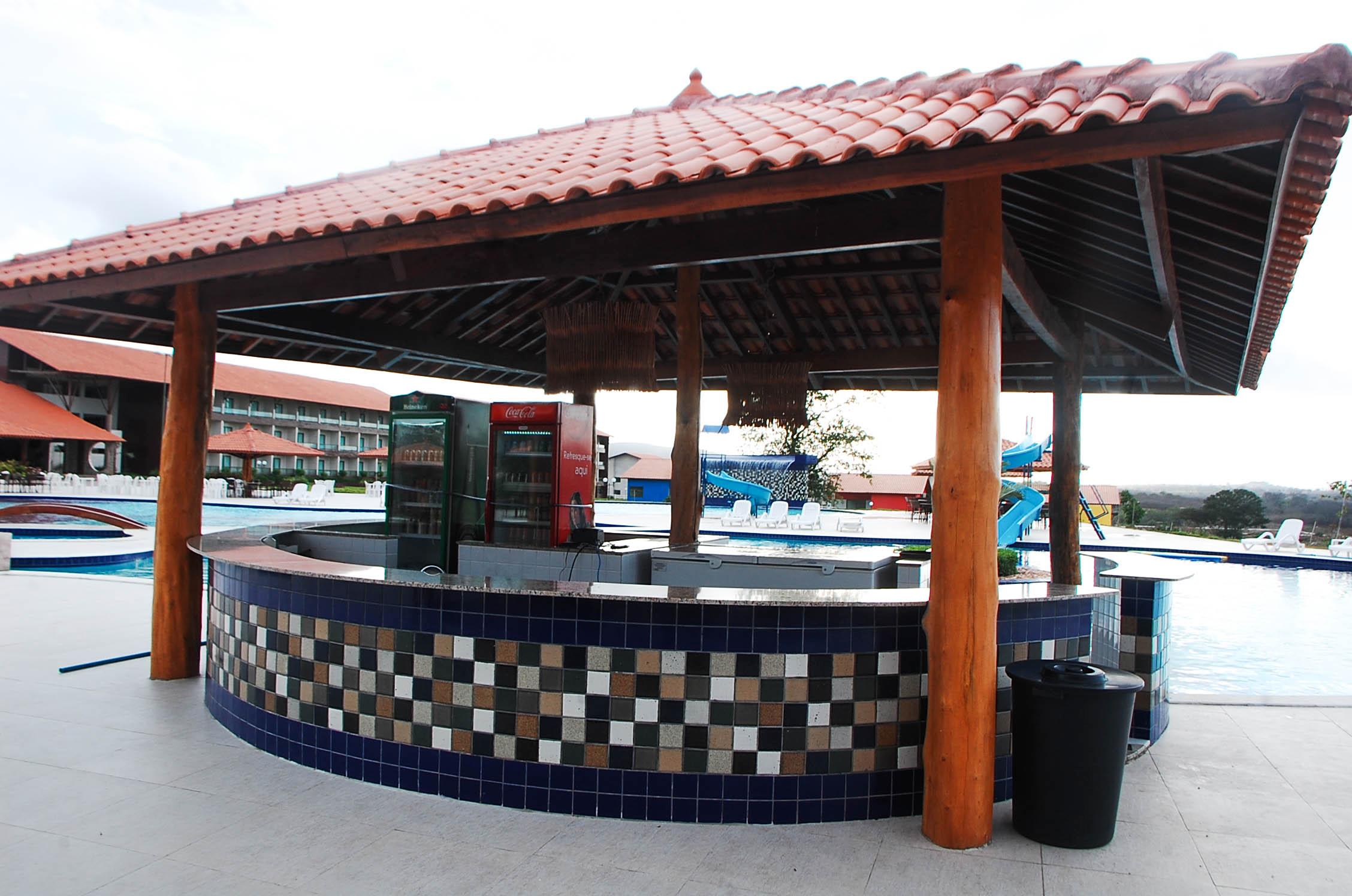 image-housing-carousel