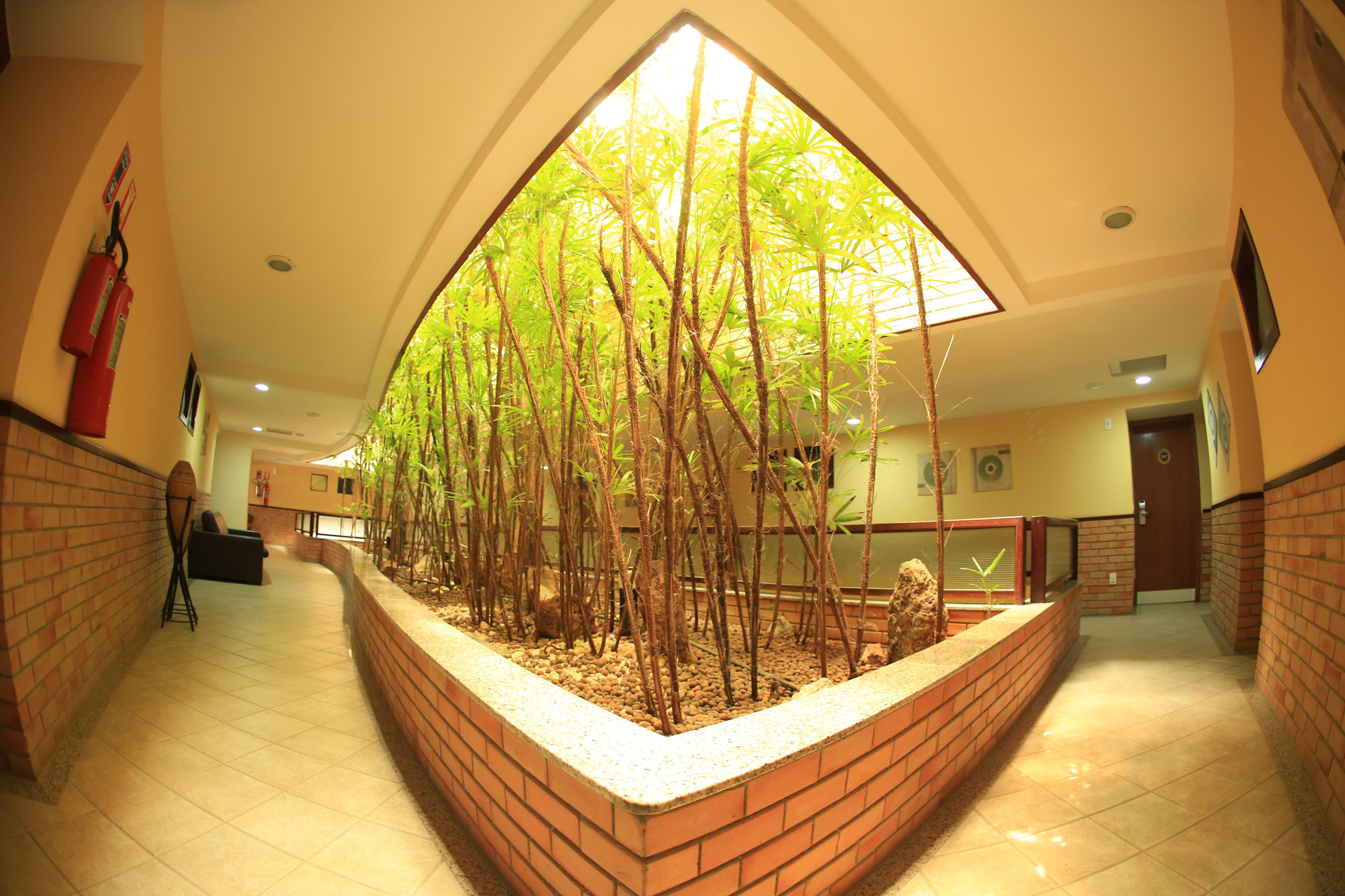image-housing-carousel