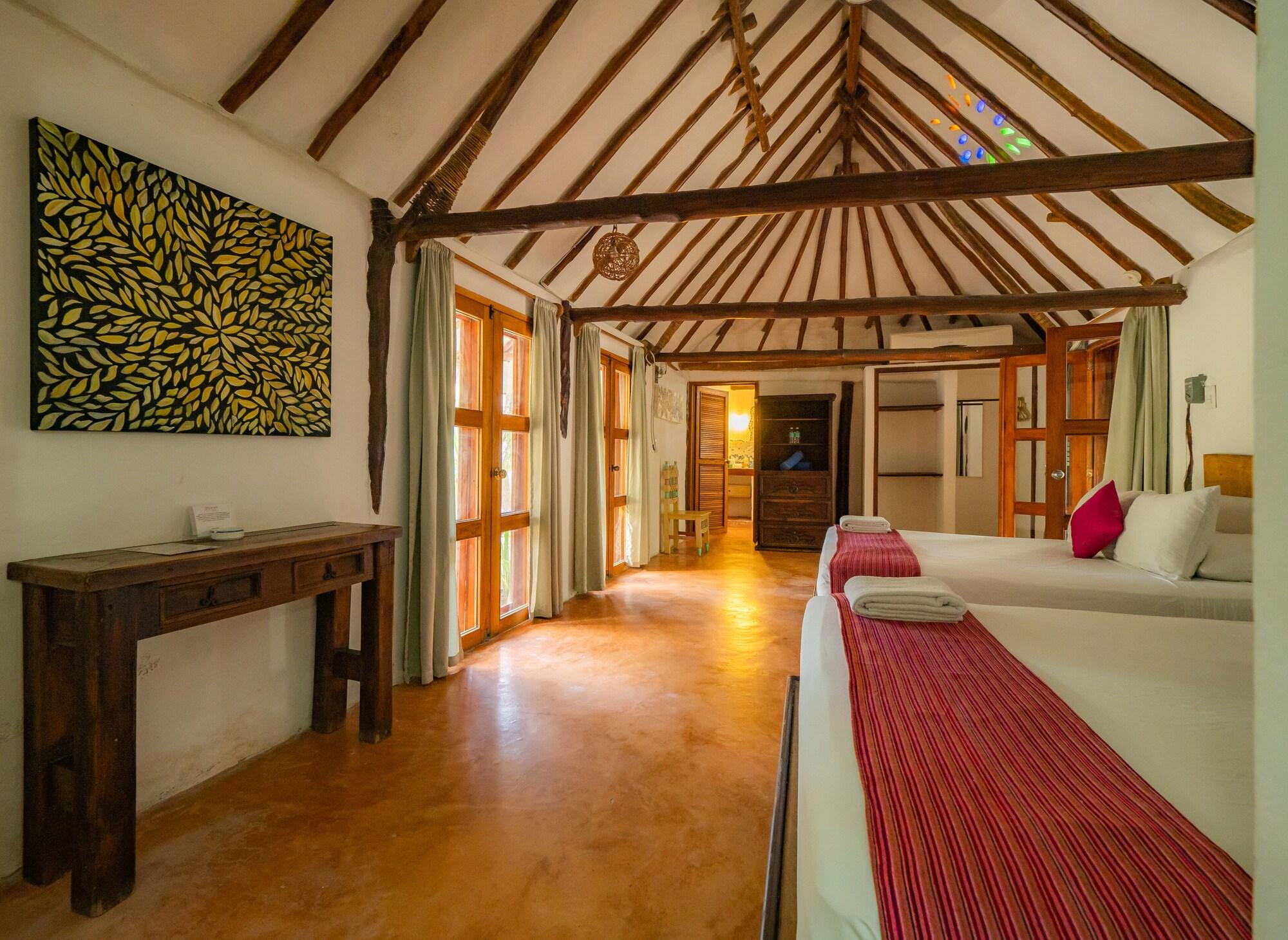 Bungalow, 2 Double Beds