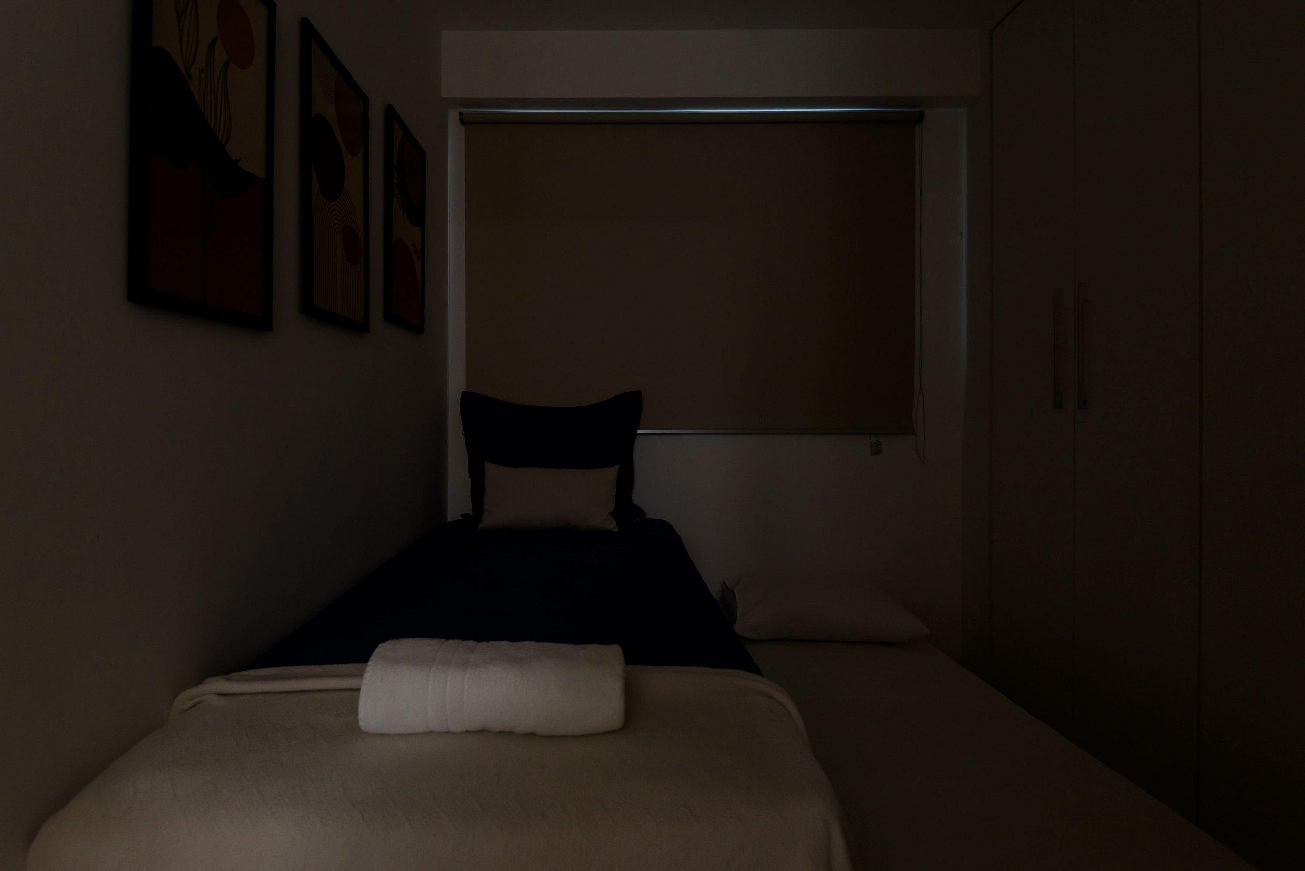 image-housing-carousel