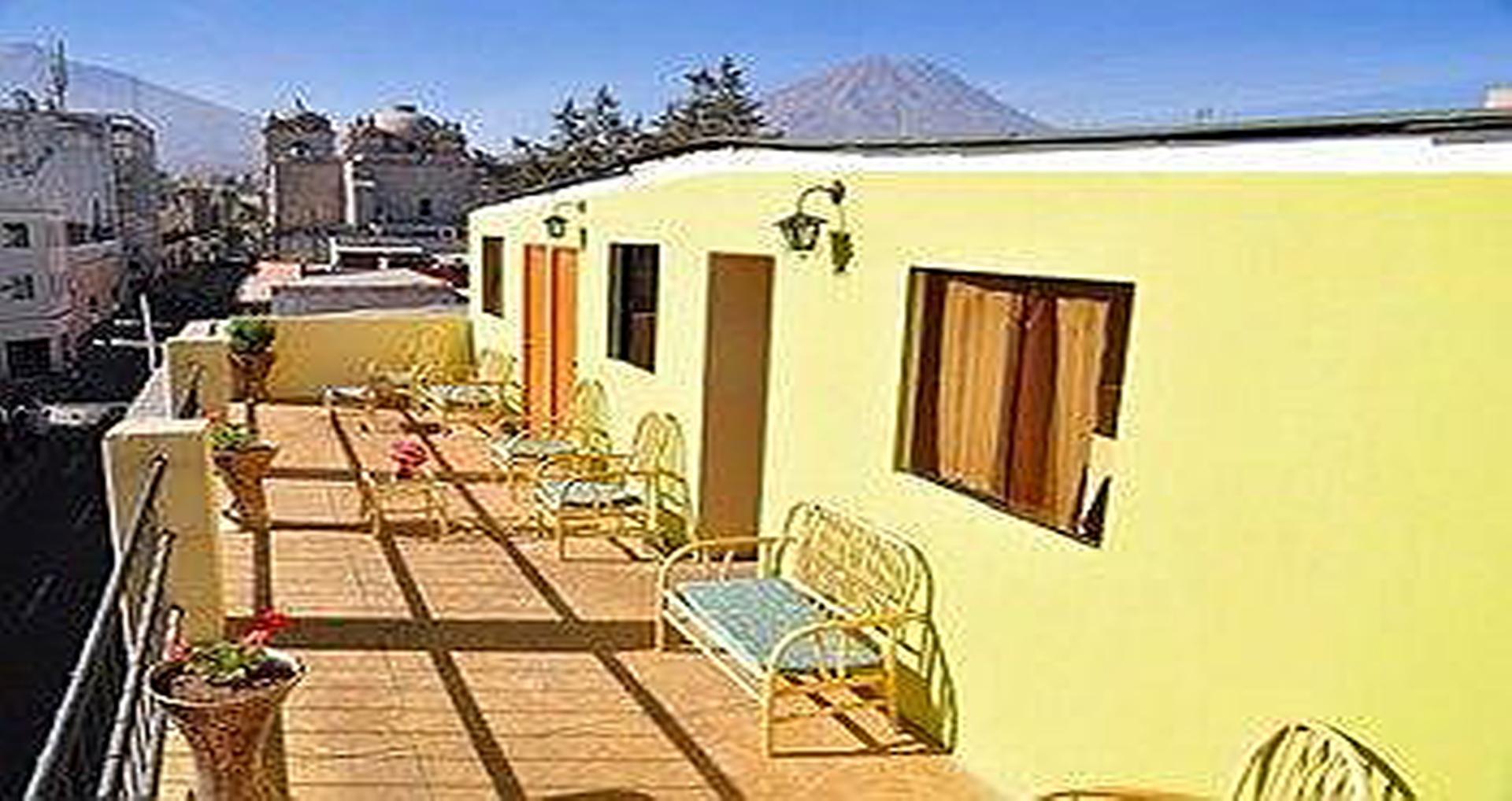 Hostel Misti House image
