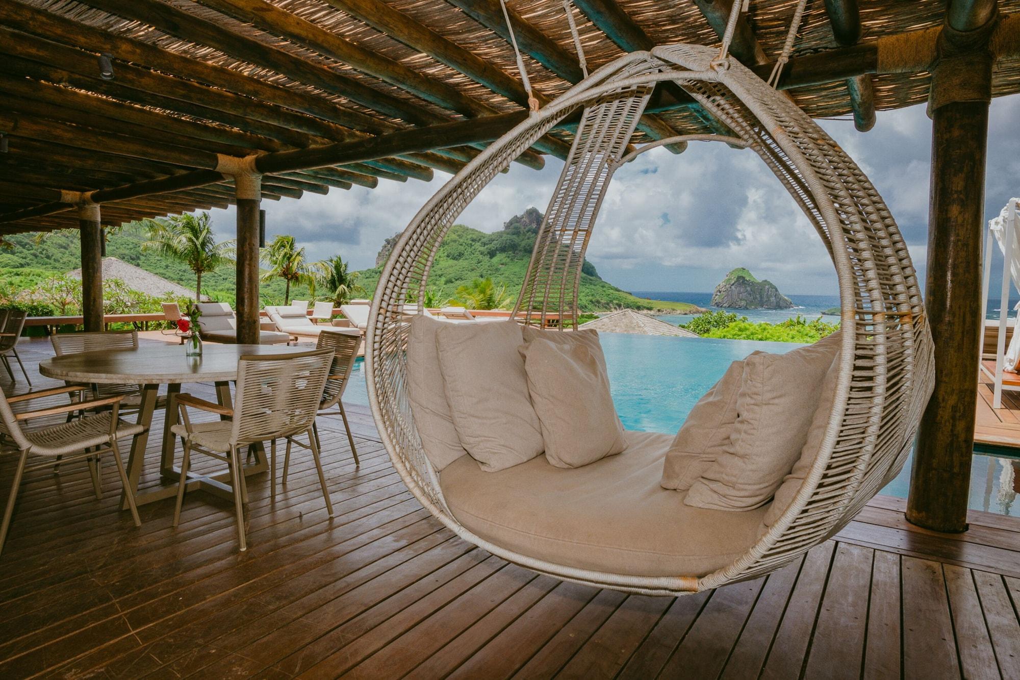 image-housing-carousel