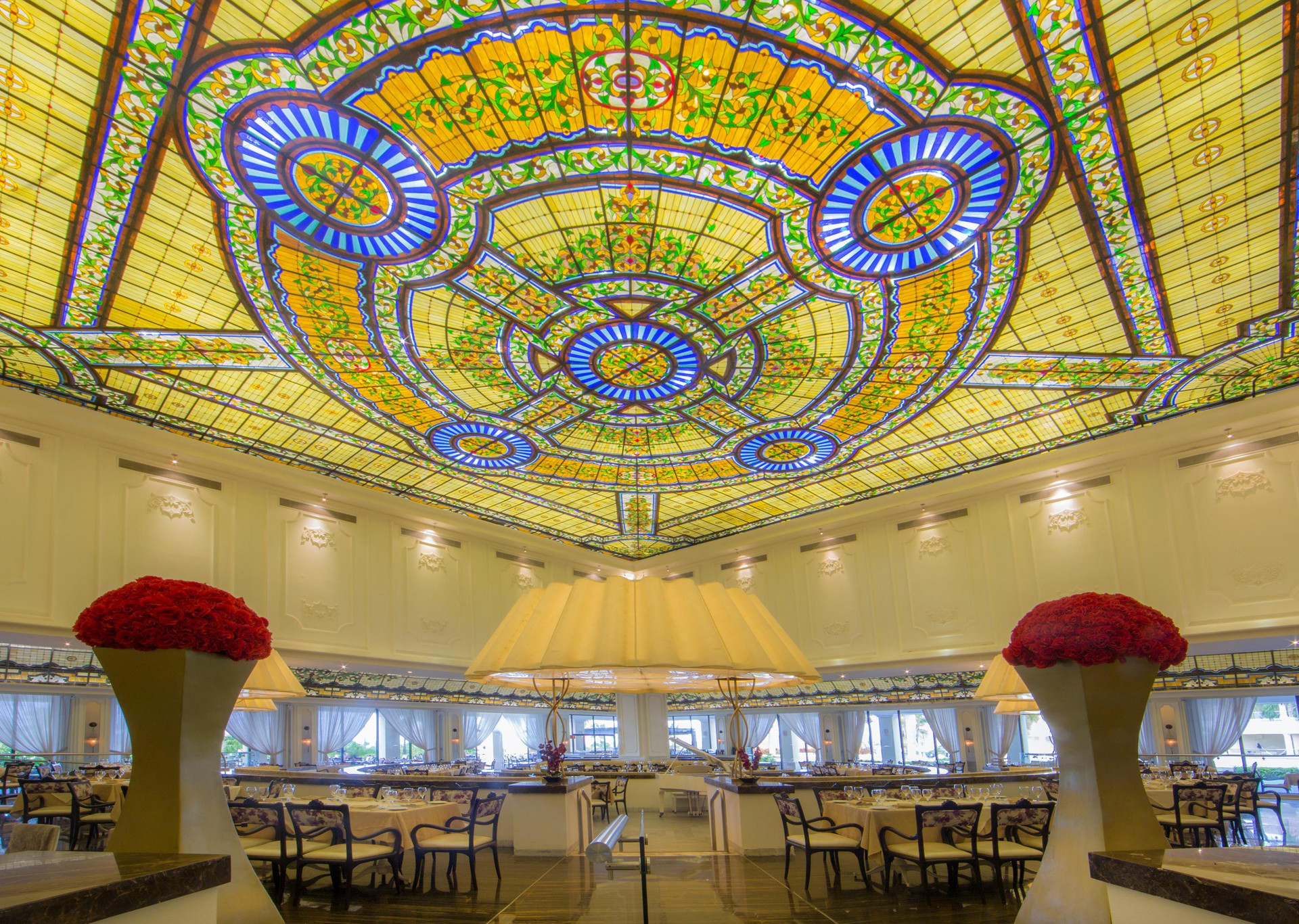 image-housing-carousel