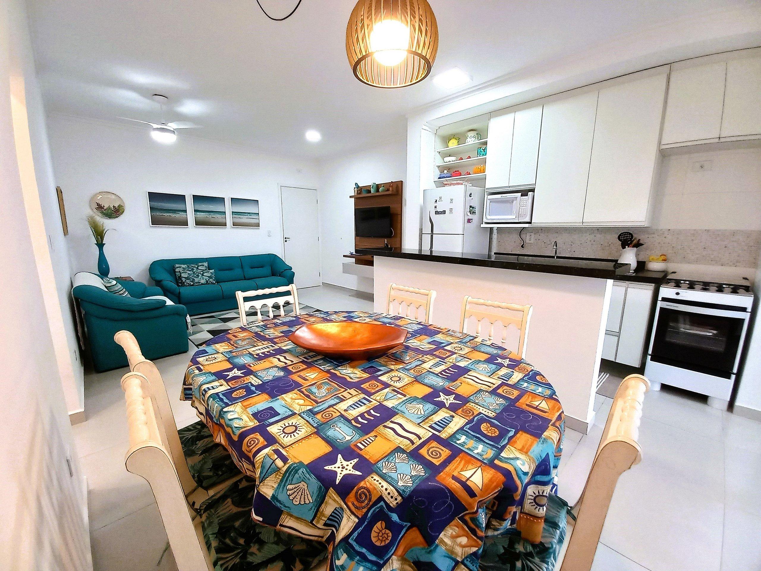 image-housing-carousel