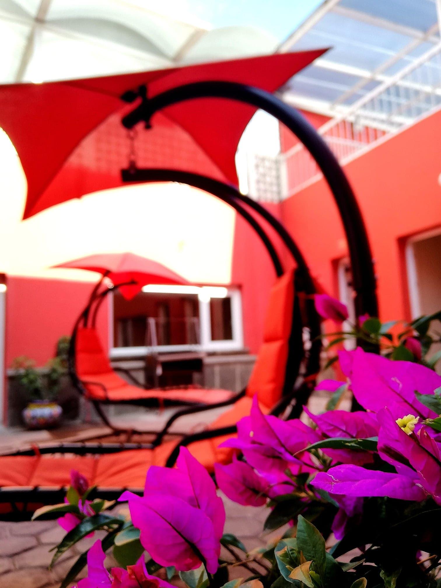 image-housing-carousel