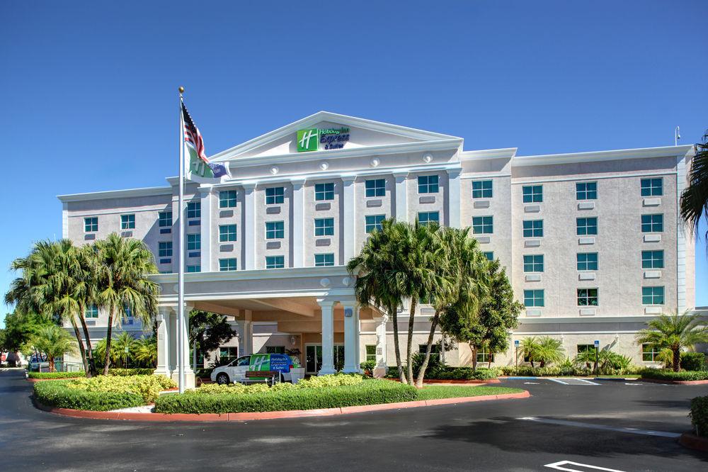 Holiday Inn Express & Suites Miami-Kendall, an IHG Hotel image