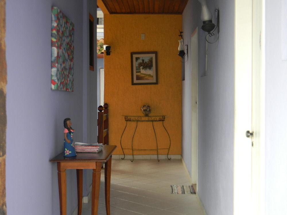 image-housing-carousel