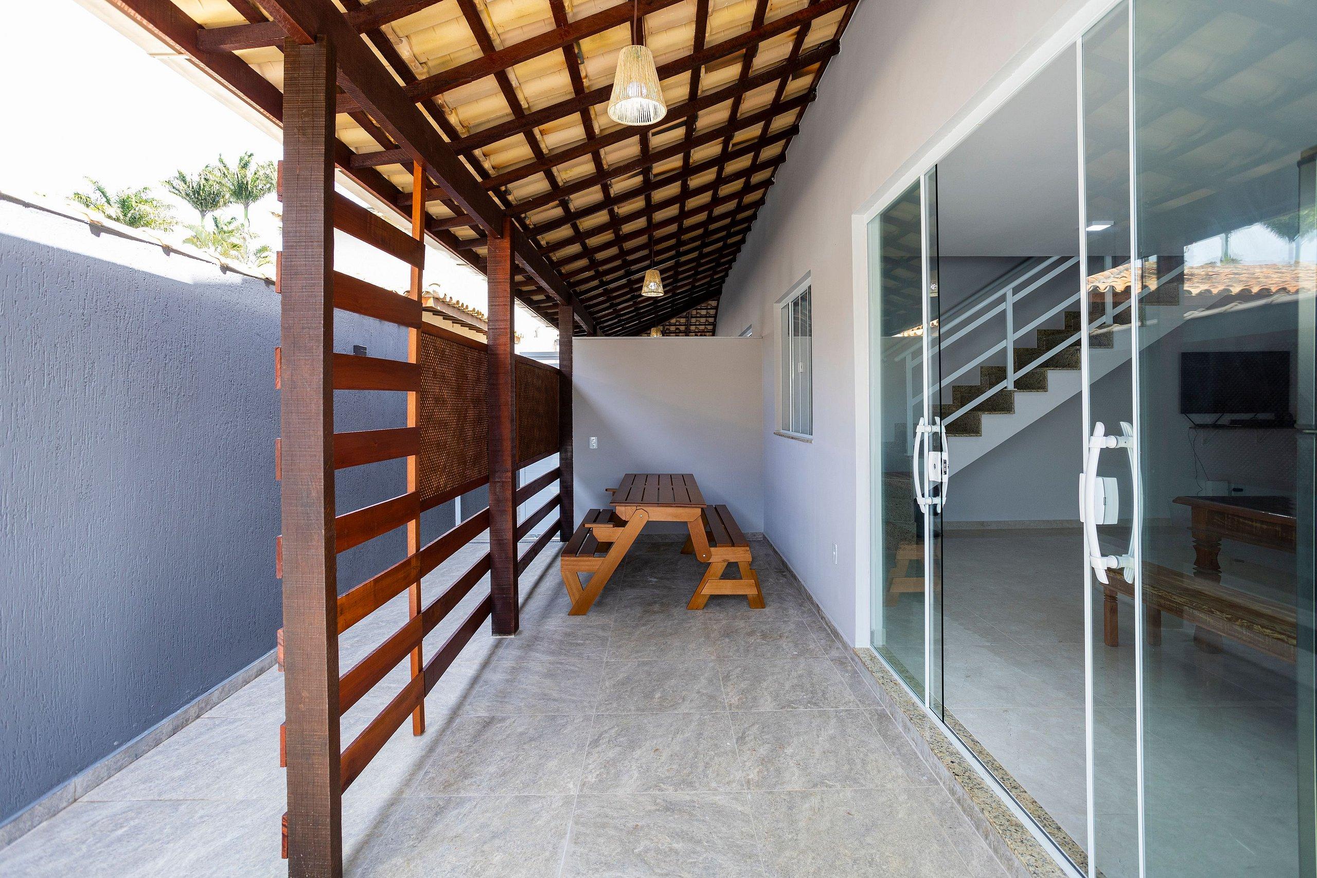 image-housing-carousel