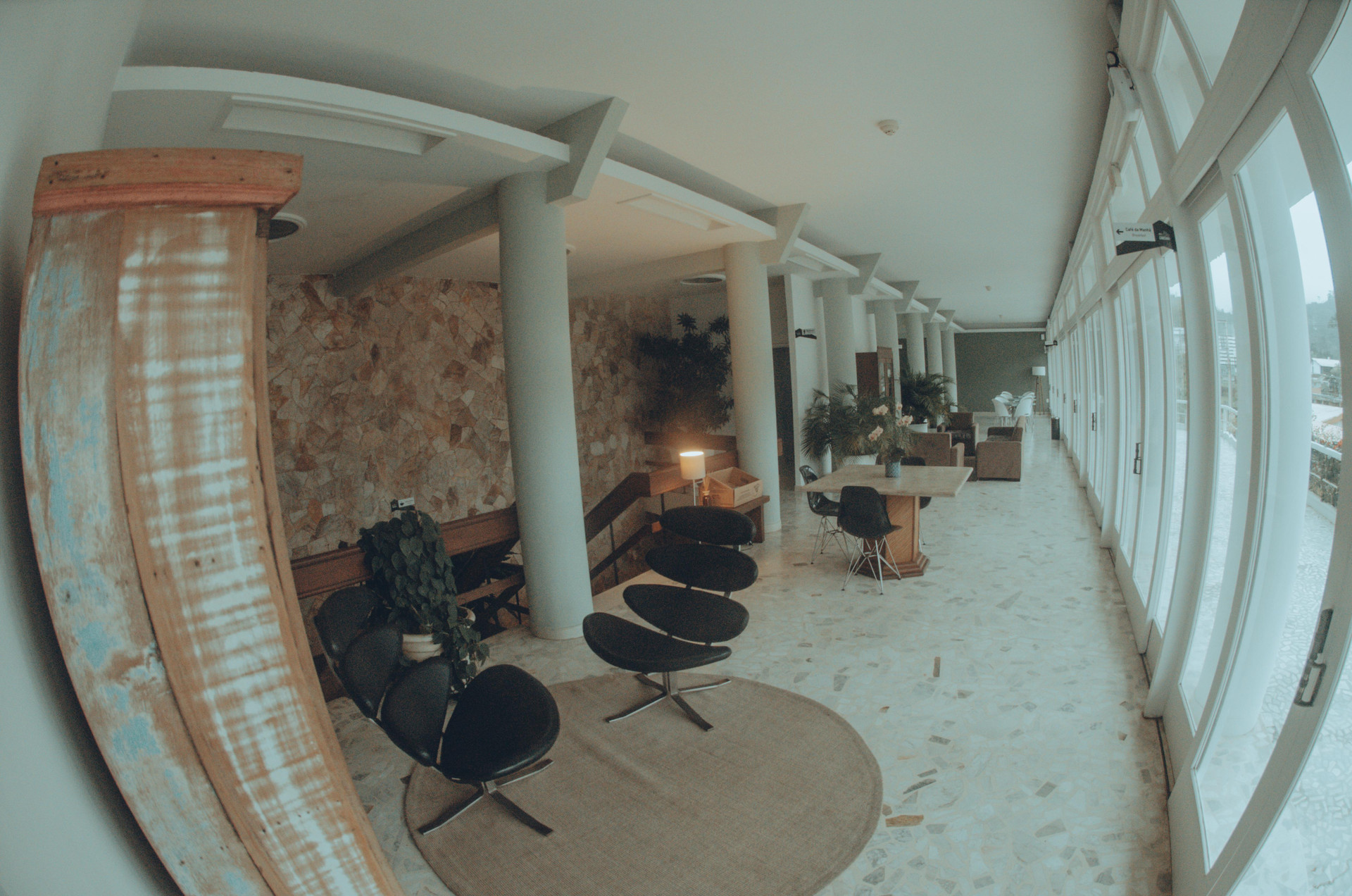image-housing-carousel