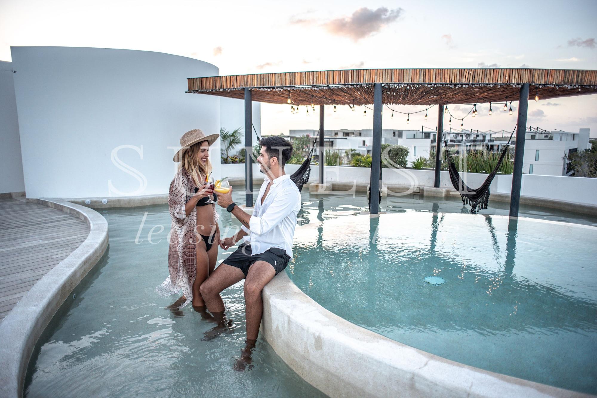 image-housing-carousel