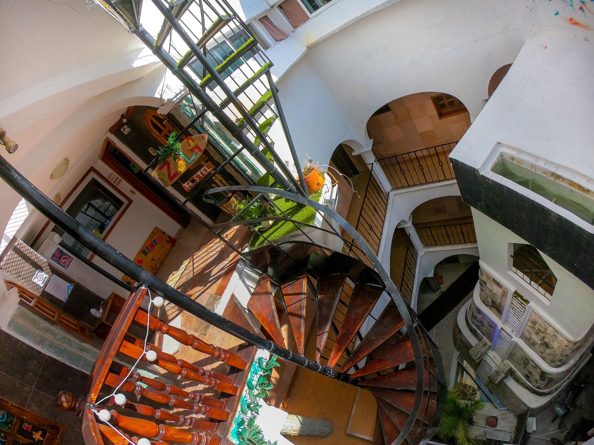 image-housing-carousel