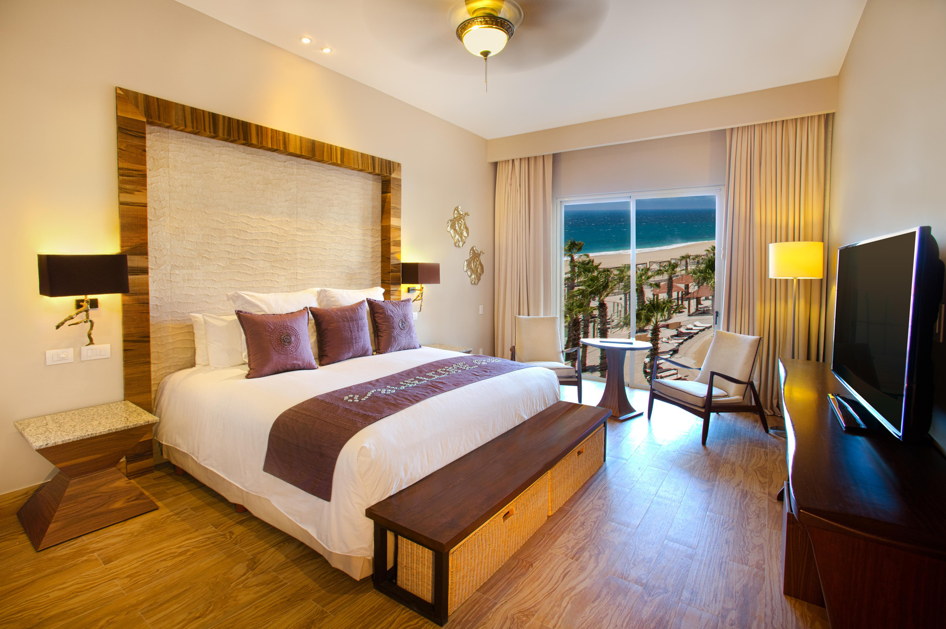 Suite de Lujo con Vista Parcial del Mar