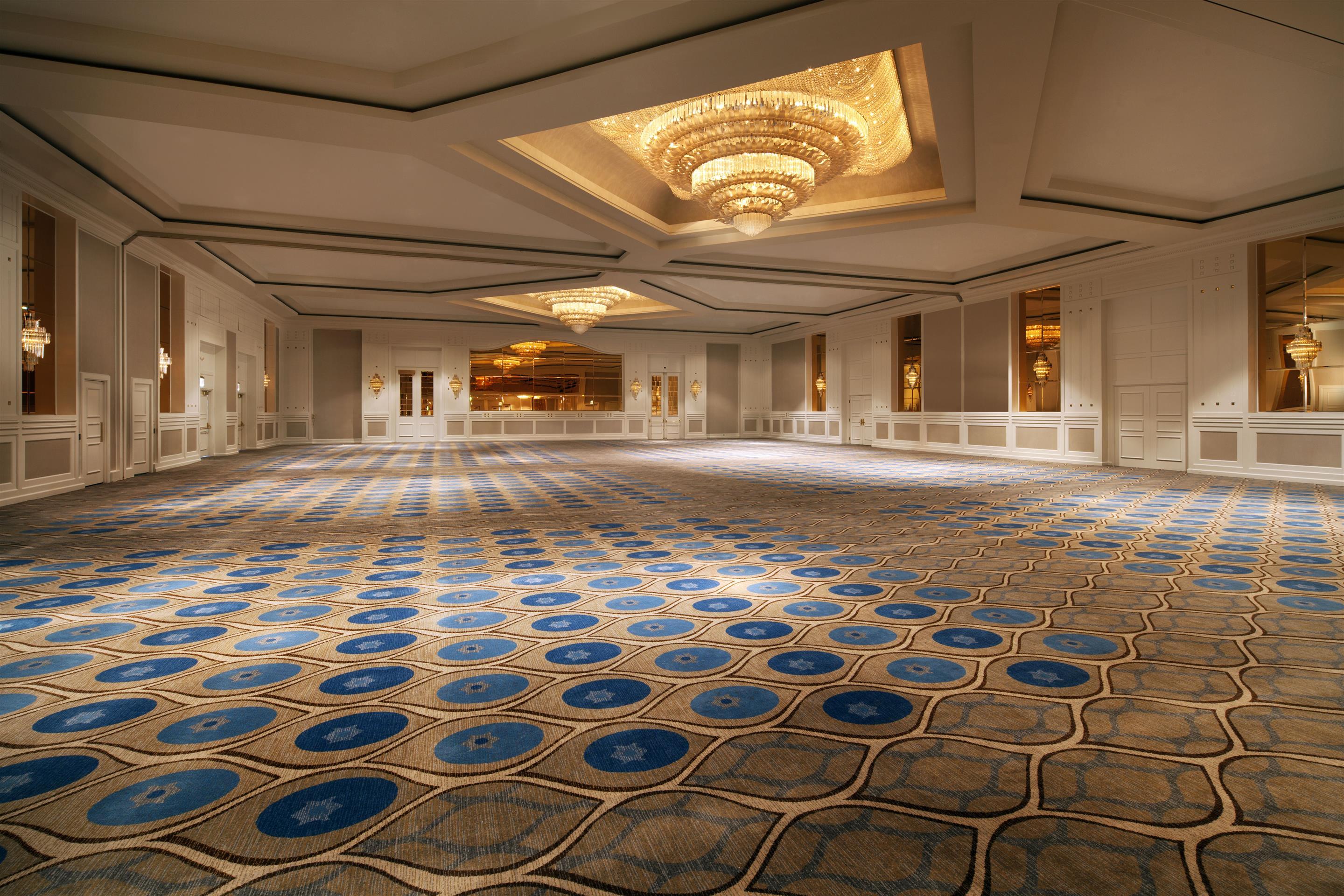 image-housing-carousel