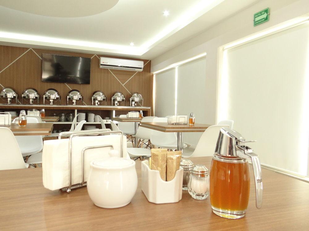 image-housing-carousel