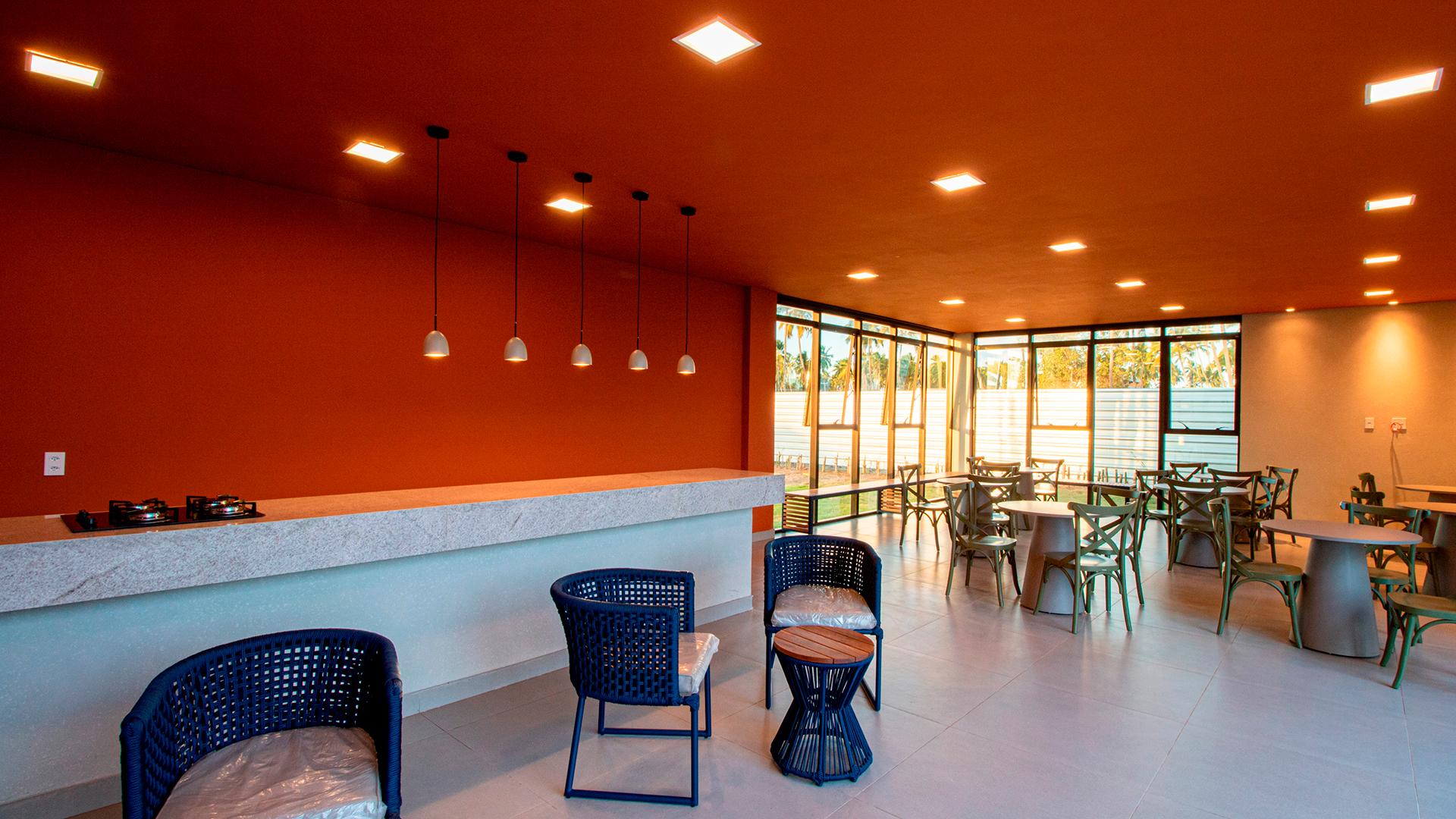 image-housing-carousel