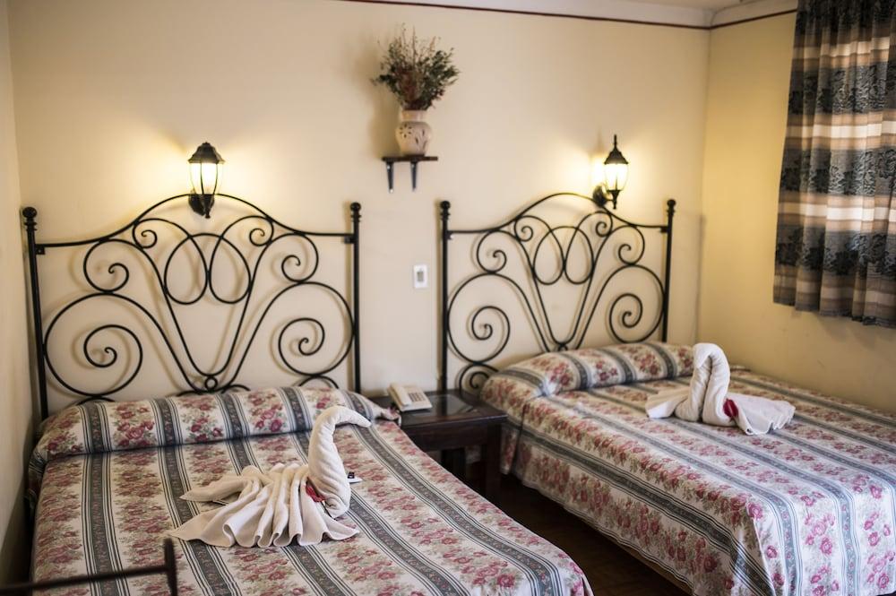 image-housing-carousel