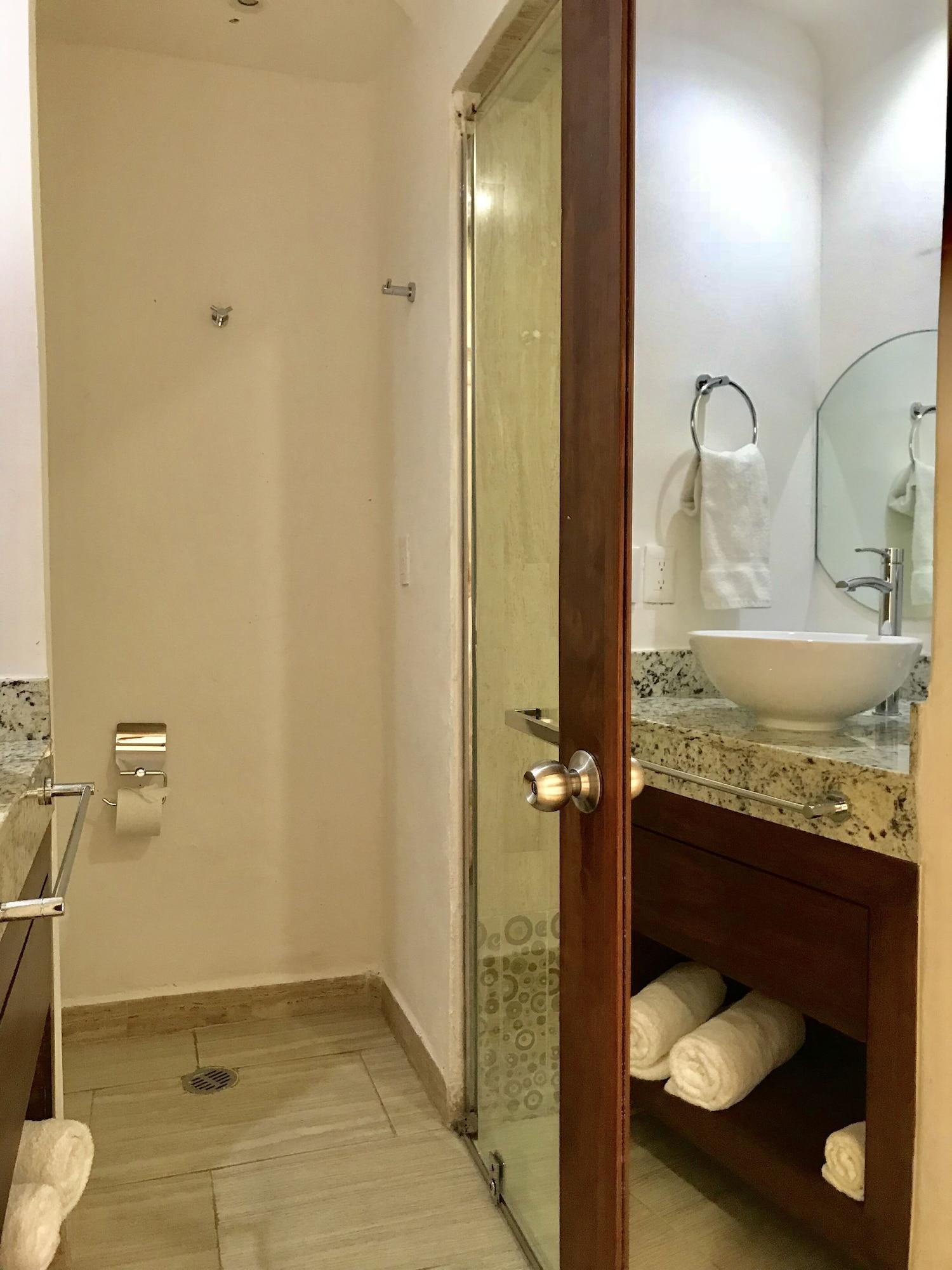 Suite estudio superior, vista al mar