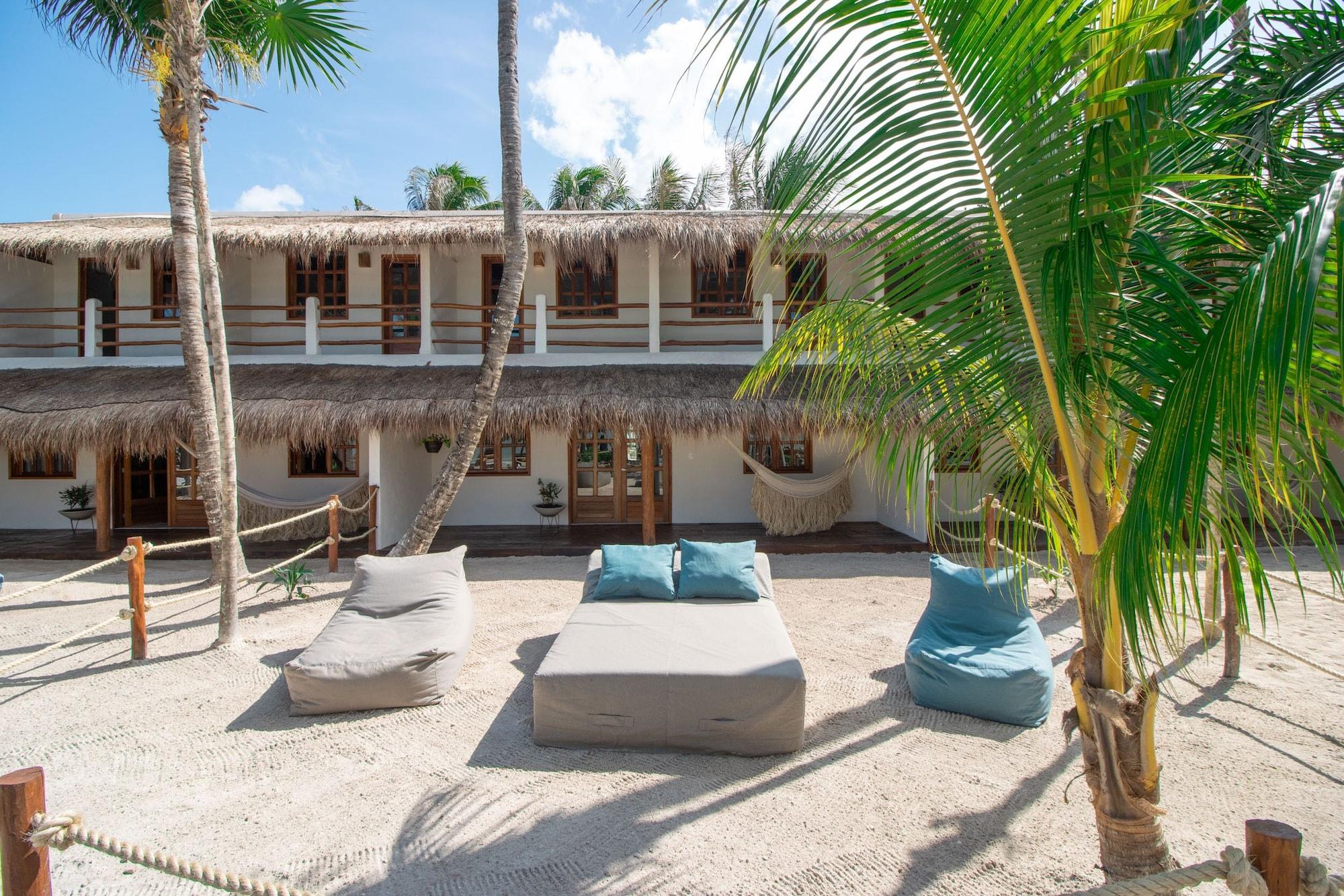 Amaité Beach Hotel