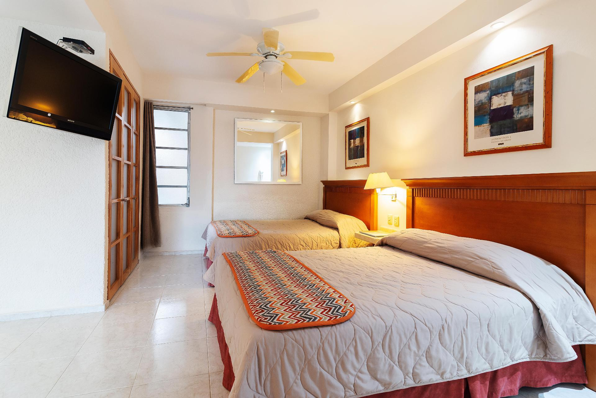 Hotel & Suites Nader