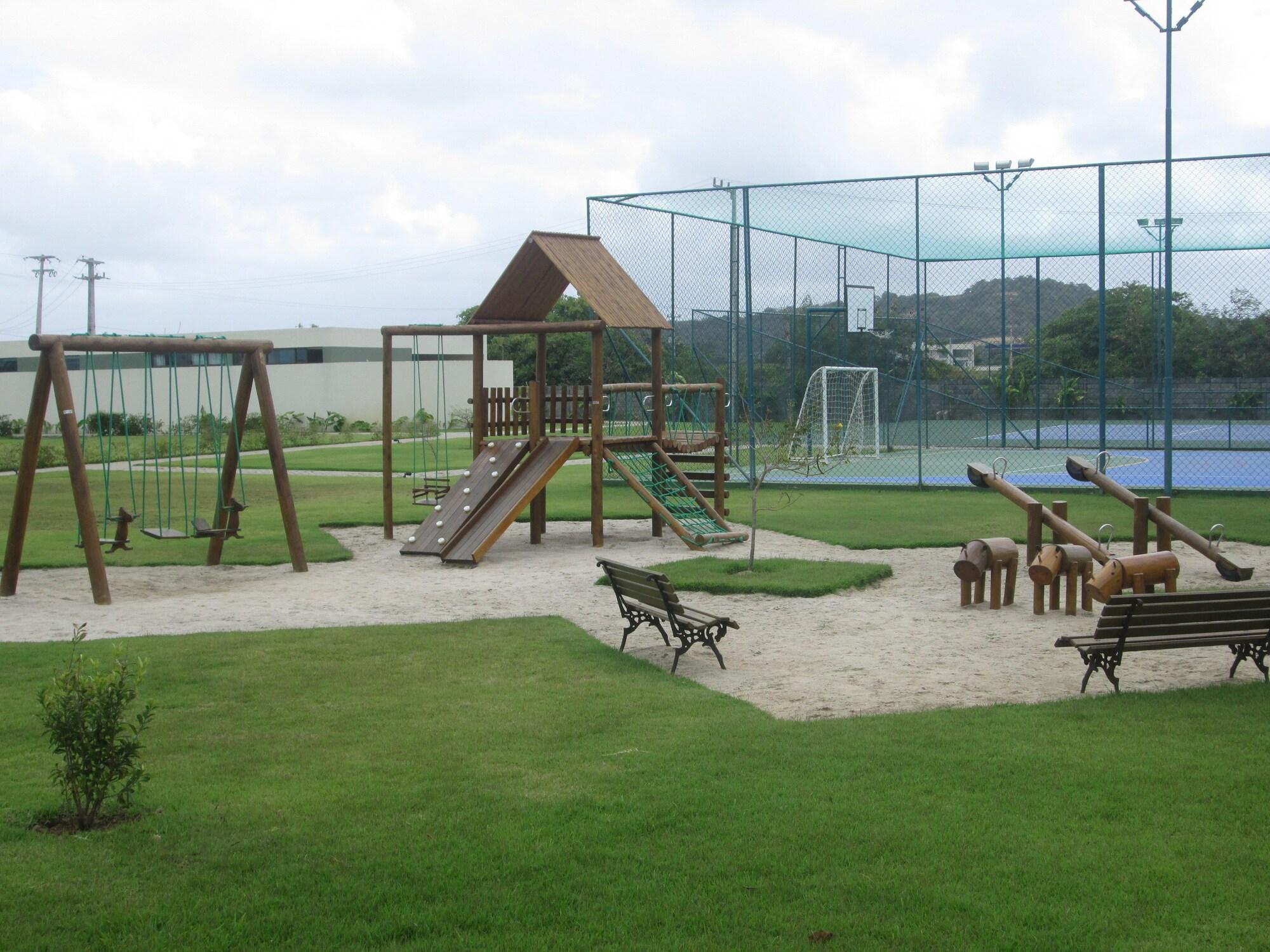 image-housing-carousel