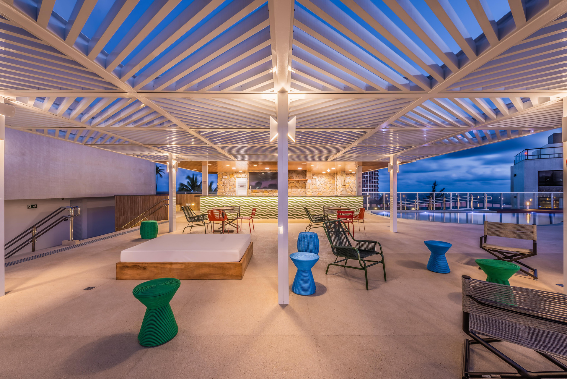 image-housing-carousel