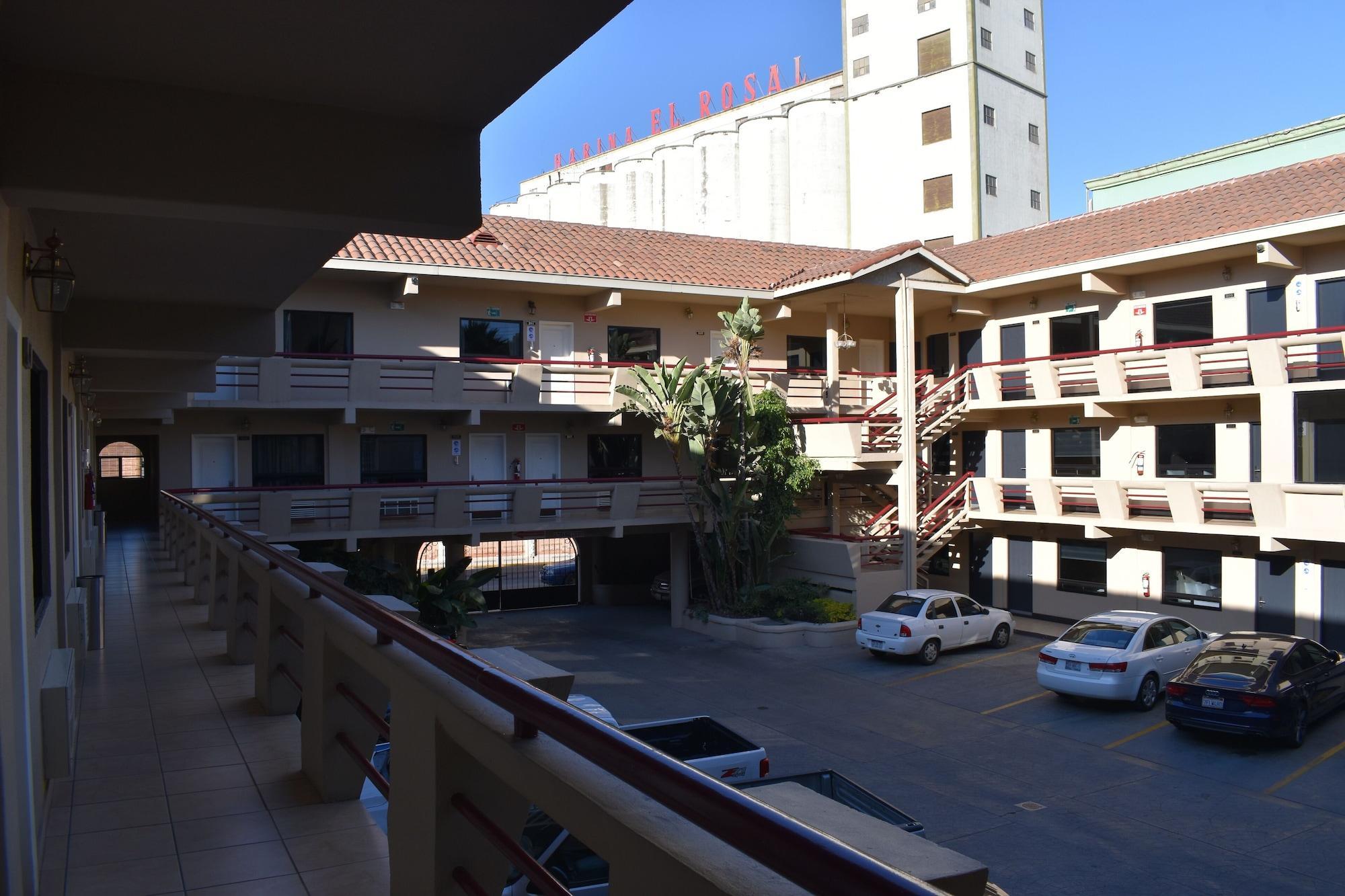 image-housing-carousel
