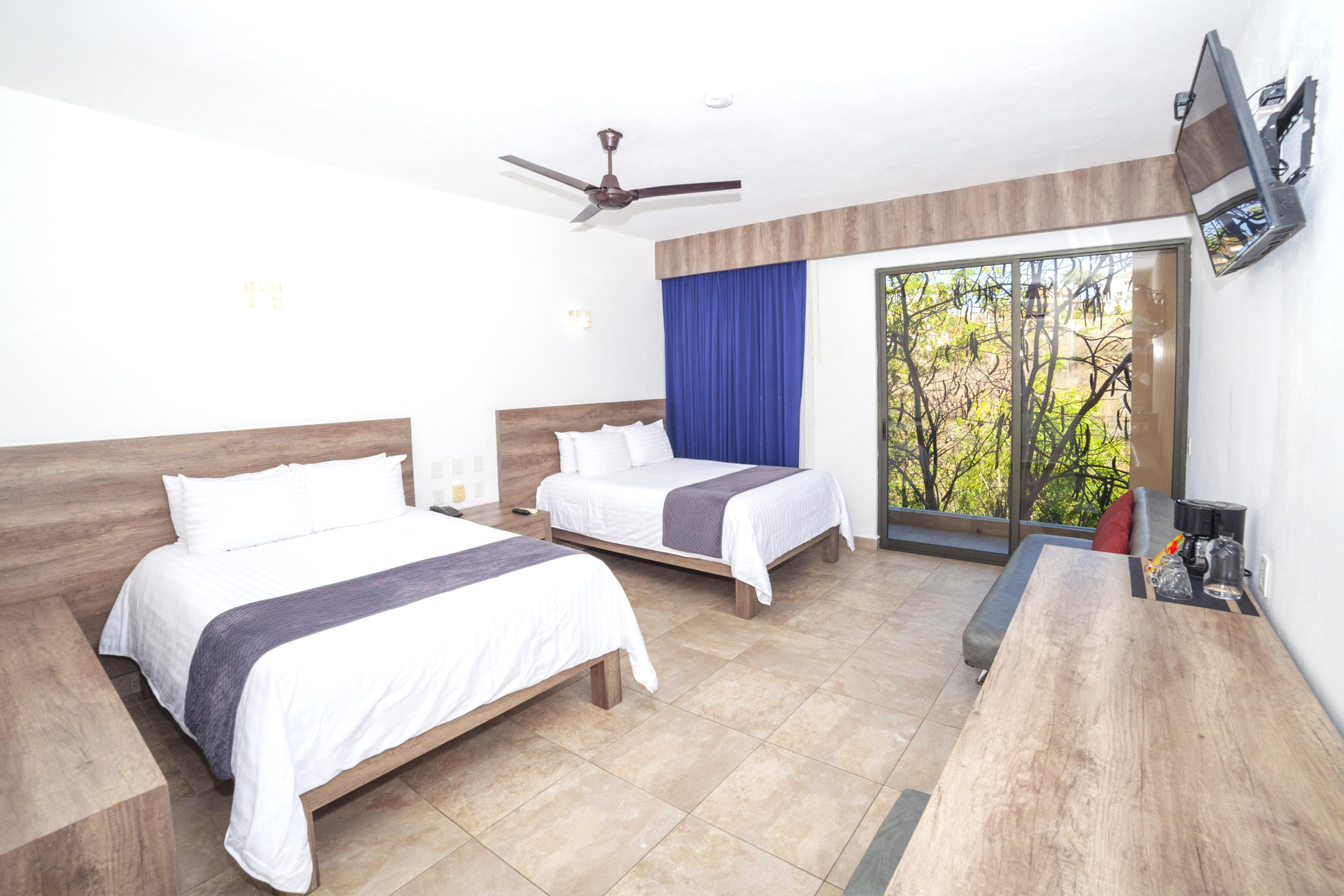 Habitación Doble Superior con Vista al Jardín