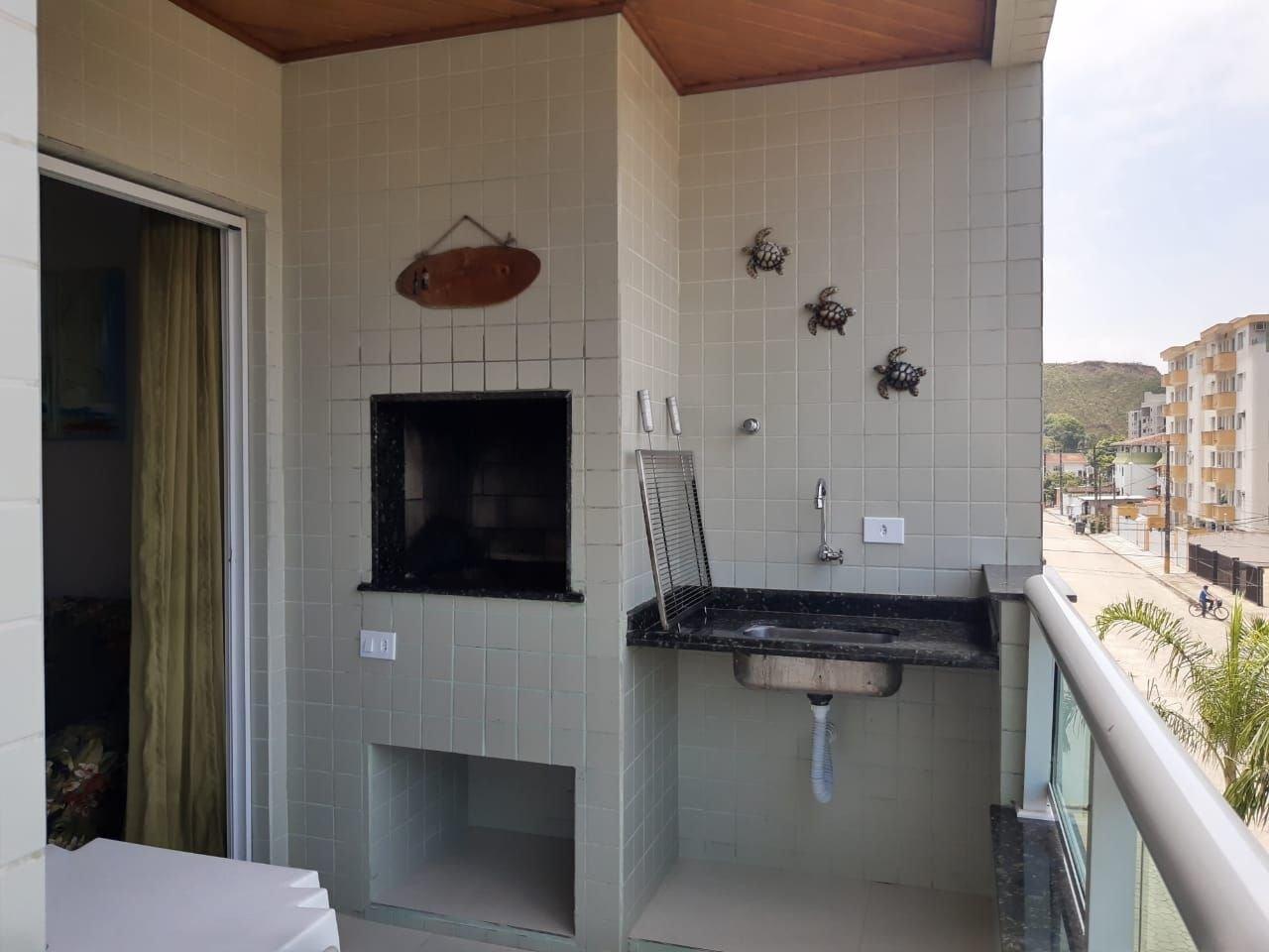 image-housing-carousel