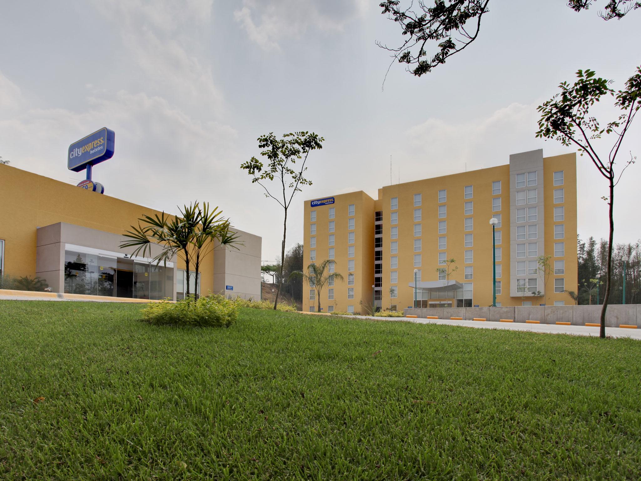 City Express by Marriott Xalapa image