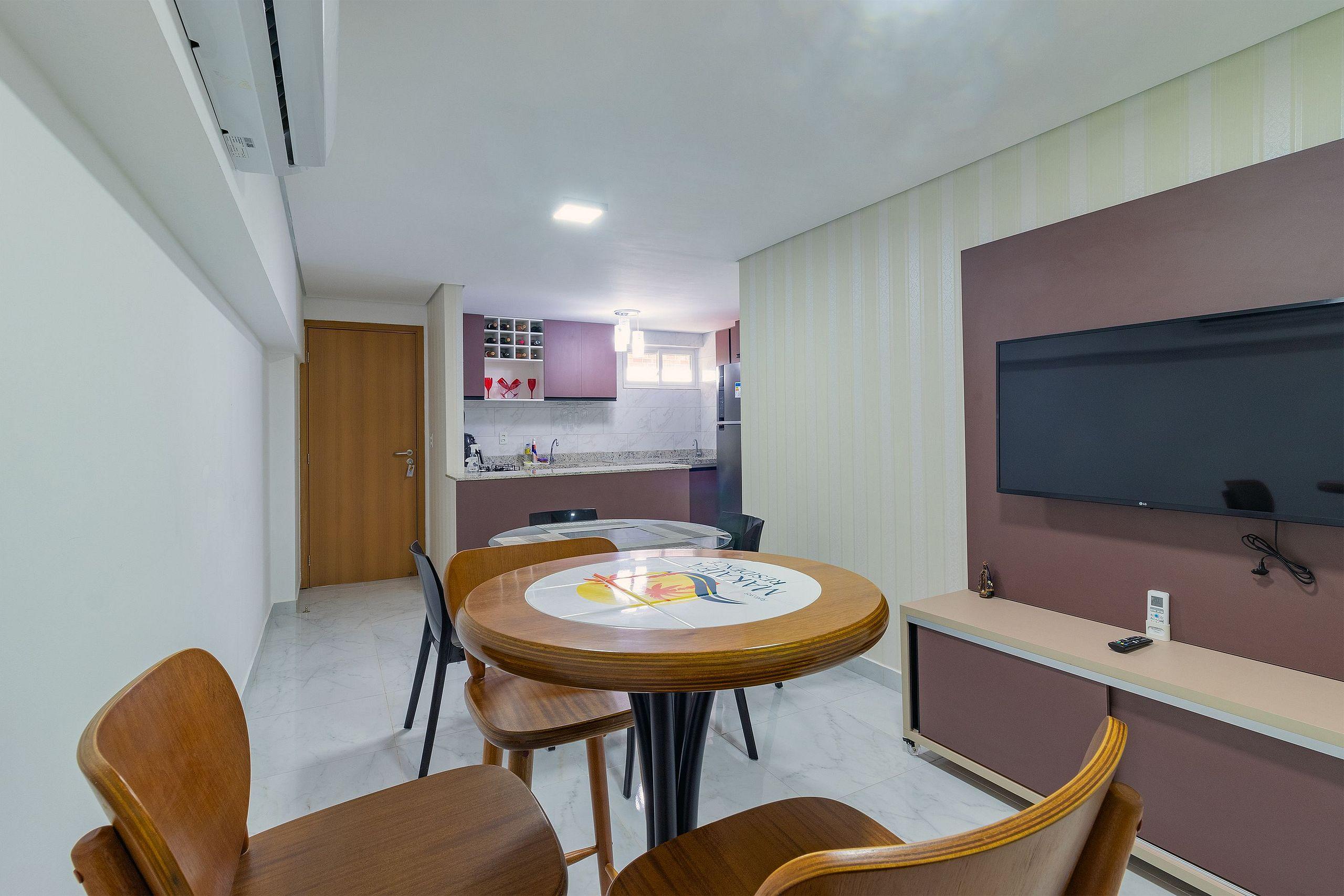 image-housing-carousel
