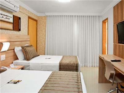 image-housing-carousel