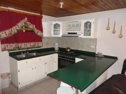 image-housing-carousel